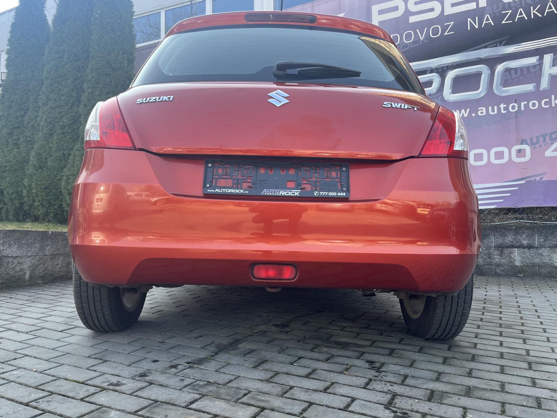 Suzuki Swift, 1.2/69kW - fotka 6