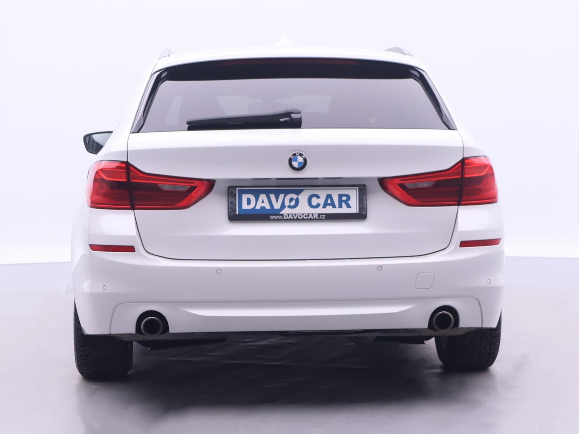 BMW Řada 5, 2,0 525d 170kW Aut. Navi LED - fotka 6
