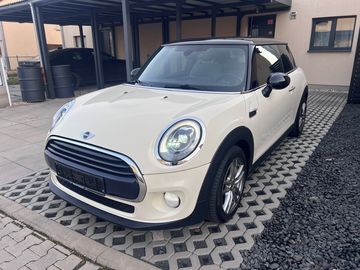 1,5 nafta 85 kW AUT Panorama