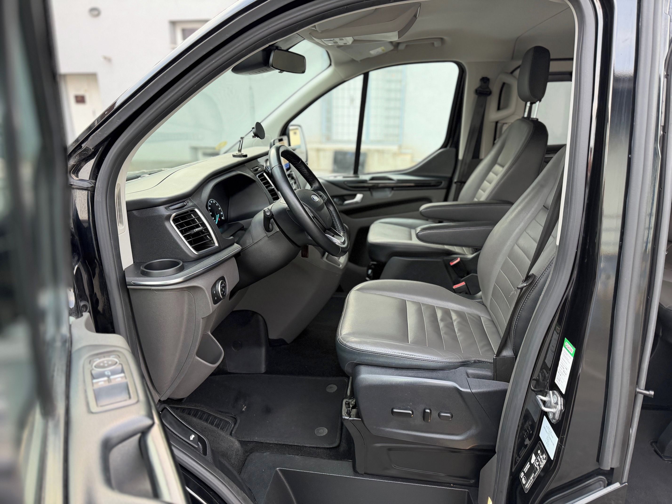 Ford Tourneo Custom, Titanium X L2 odpočet DPH - fotka 6