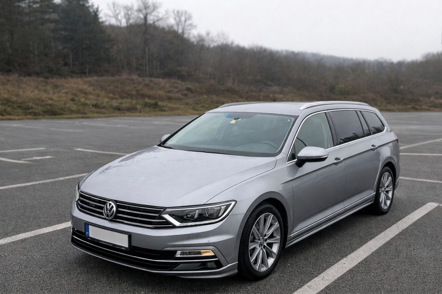 Volkswagen Passat Variant, R-Line paket, Navi, Tažné, ACC