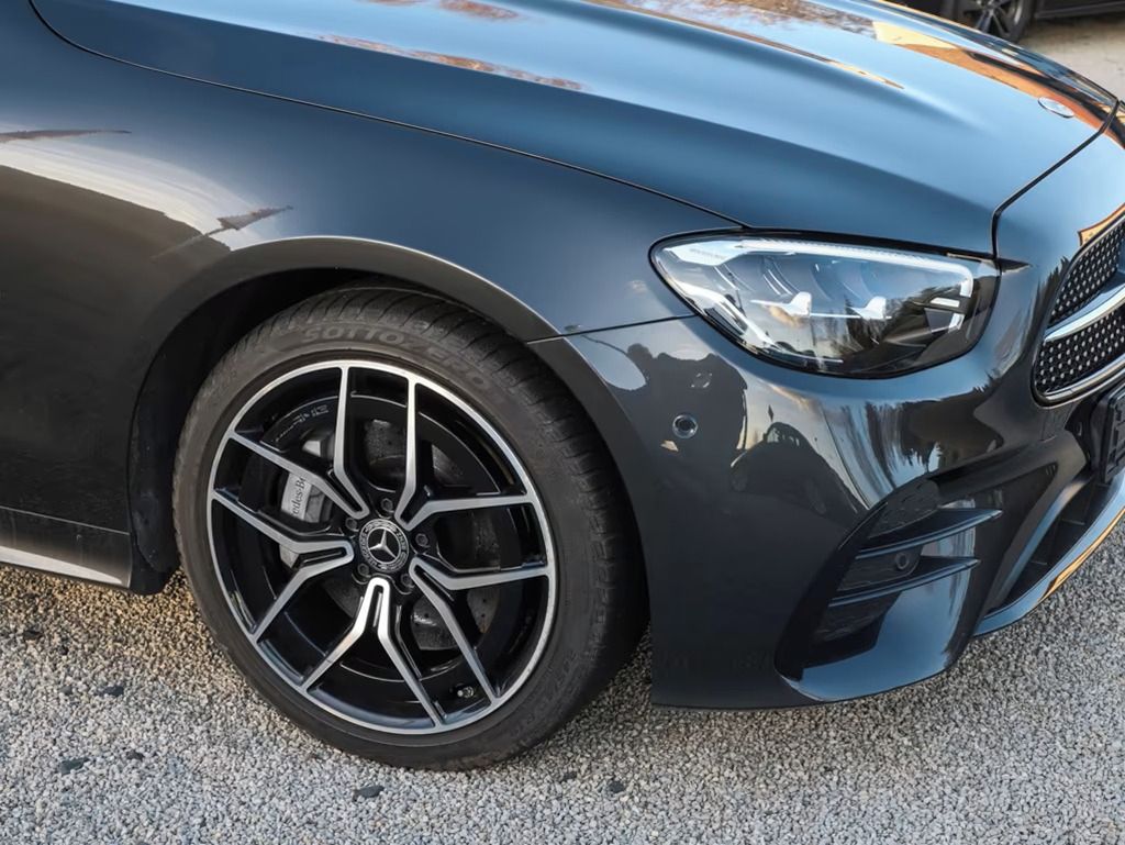 Mercedes-Benz Třídy E, E400d, 4Matic AMG-paket - fotka 4