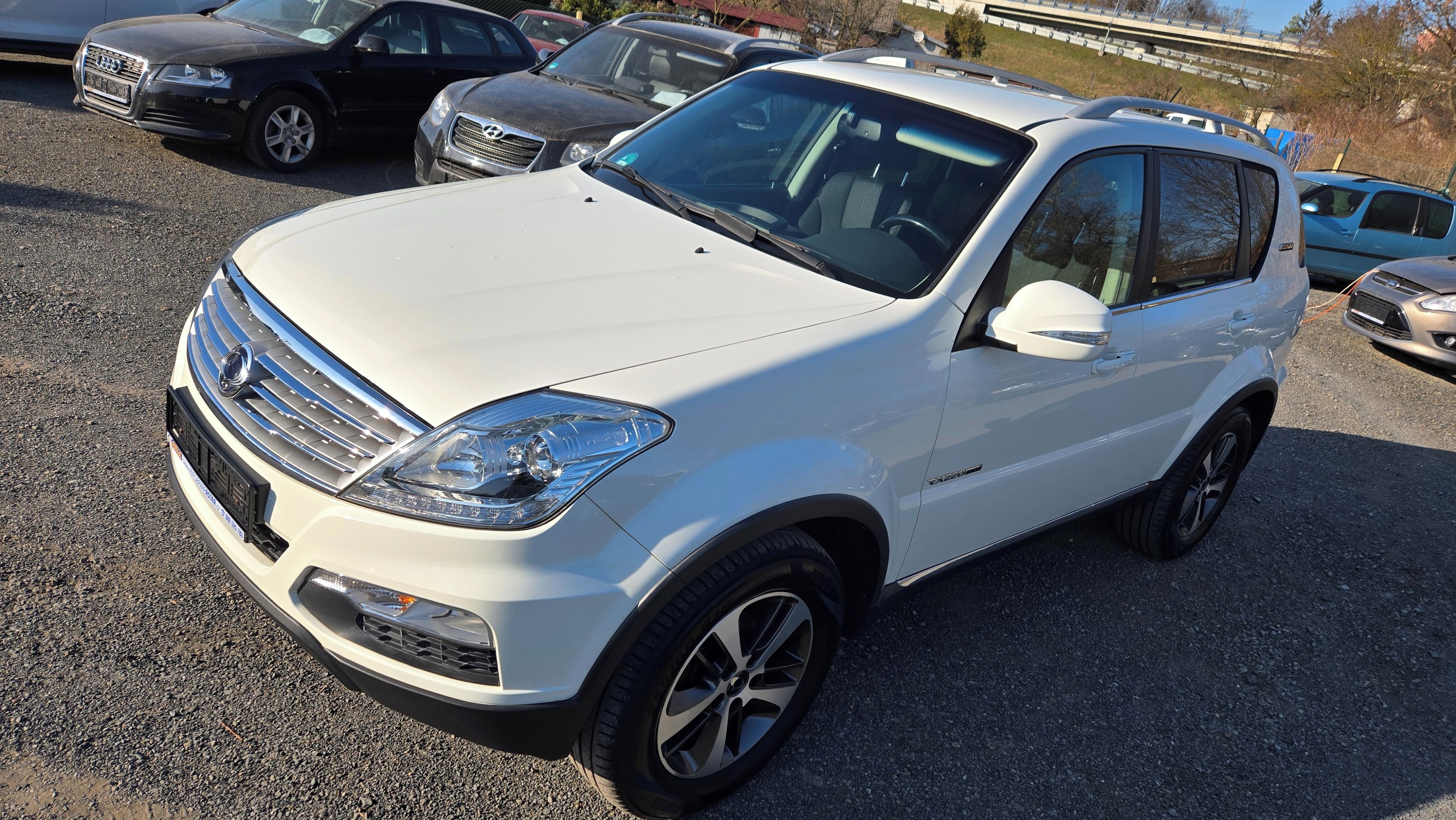 SsangYong Rexton, 2.2TD QUARTZ 4x4 7MÍST   1MAJ. - fotka 2