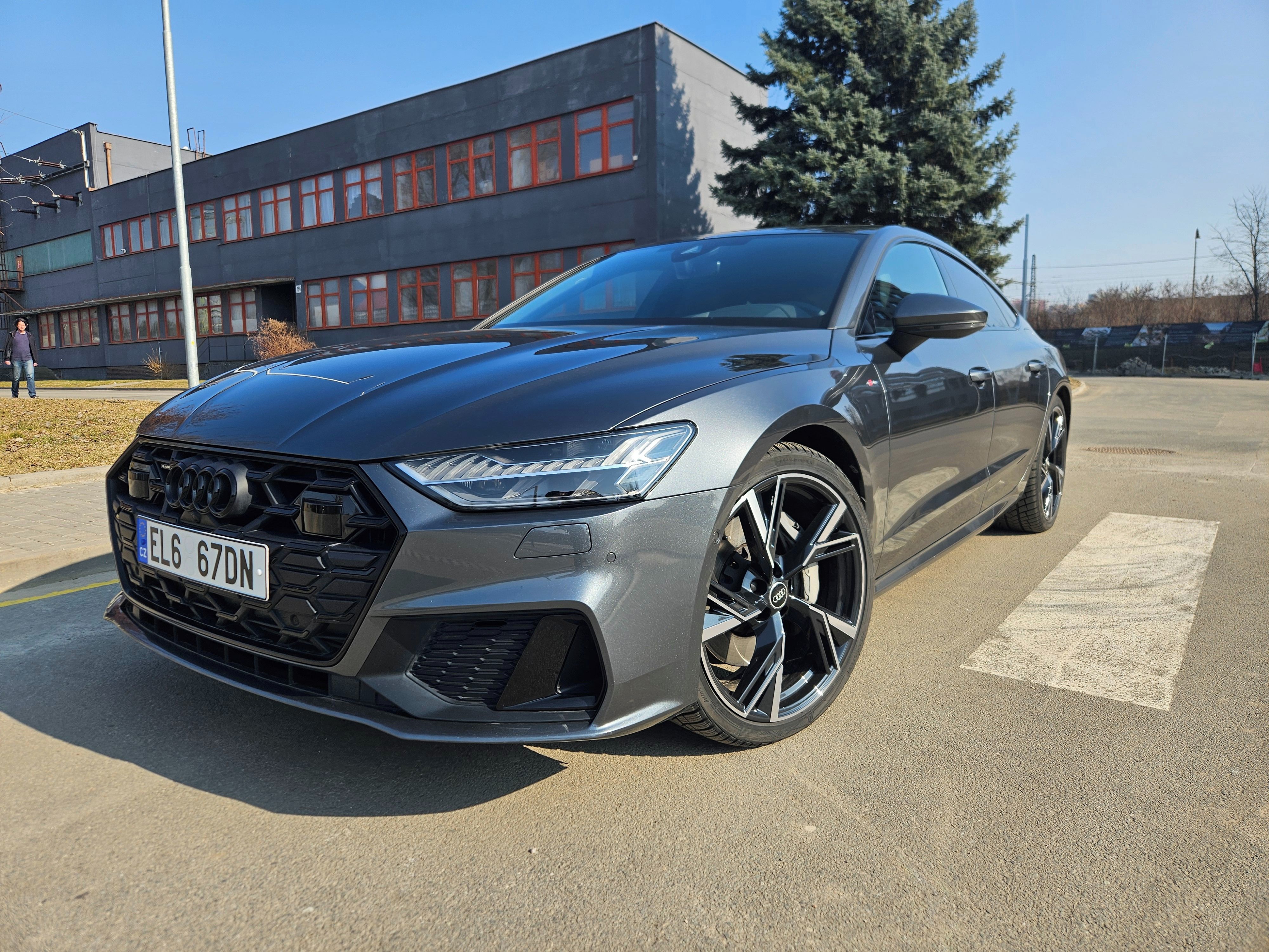 Audi A7, 50TFSIe/SLine/Matrix/B&O/220kW - fotka 2