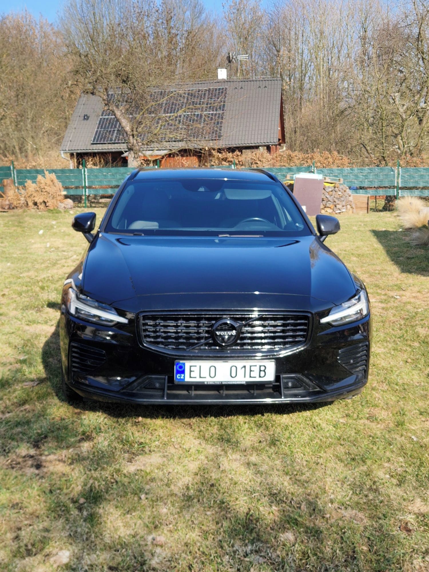 Volvo V60, V60 T8 288kW R-Design - fotka 2