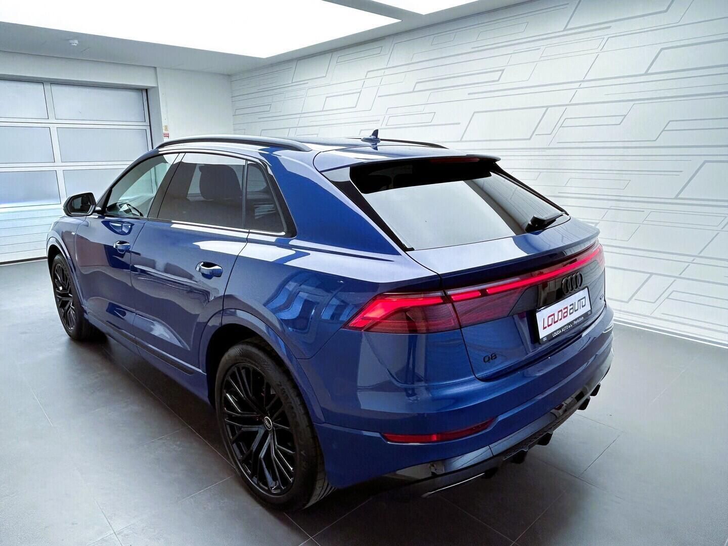 Audi Q8, SUV  50 TDI quattro 210 kW - fotka 4