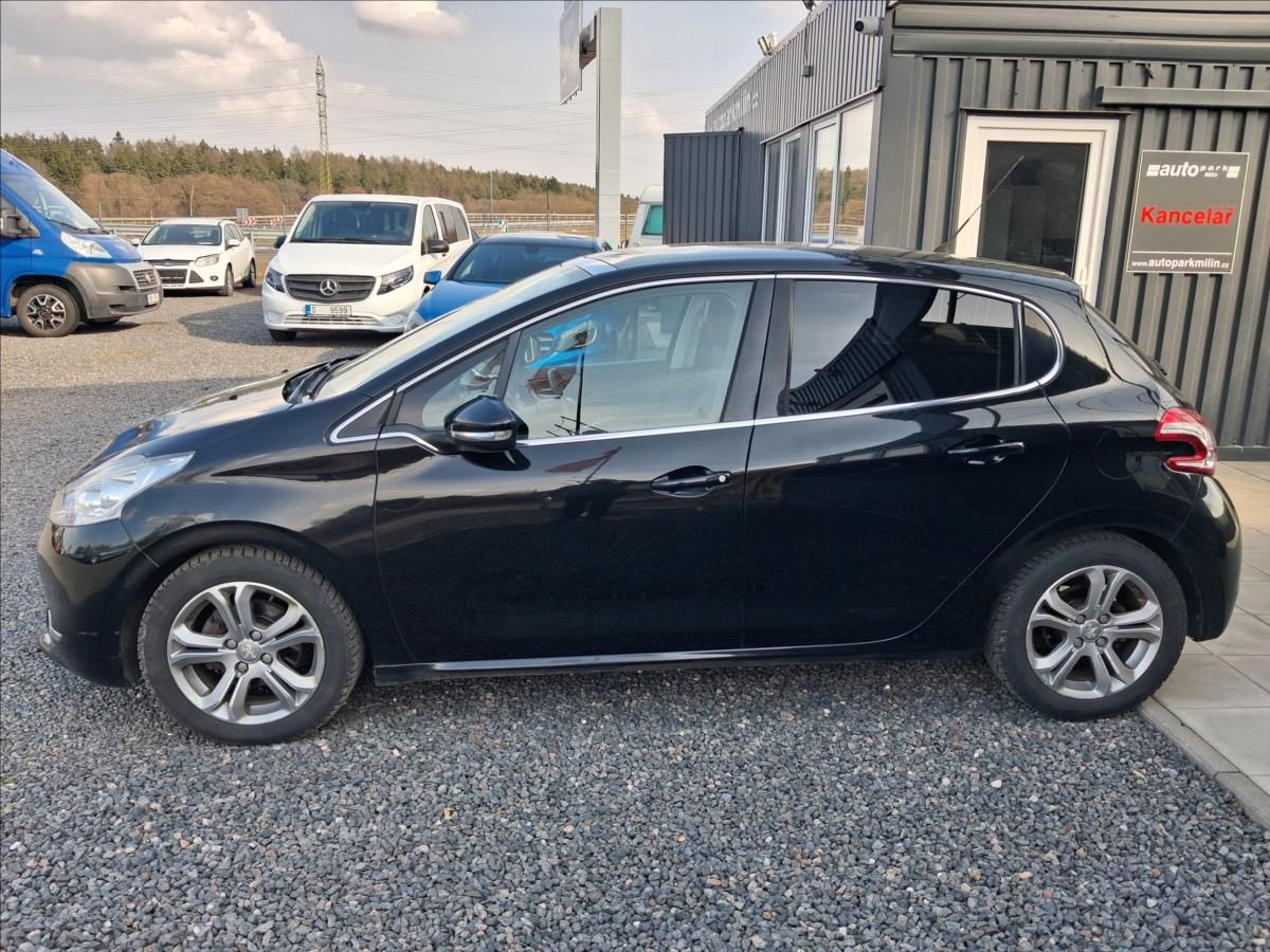 Peugeot 208, 1,6 Hdi 84 kw, 6 kvalt - fotka 4
