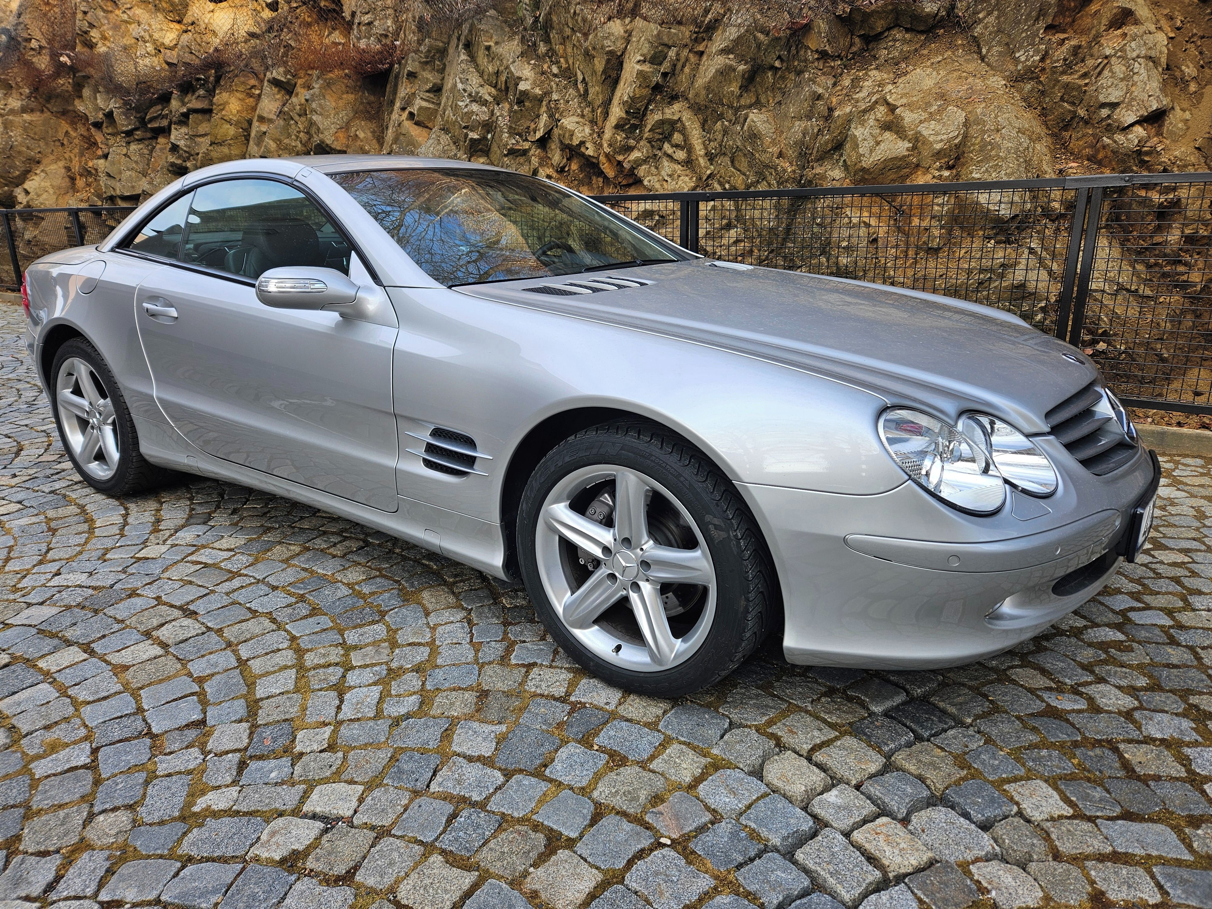 Mercedes-Benz SL, SL 500 ORIG. 20.850 km - fotka 6