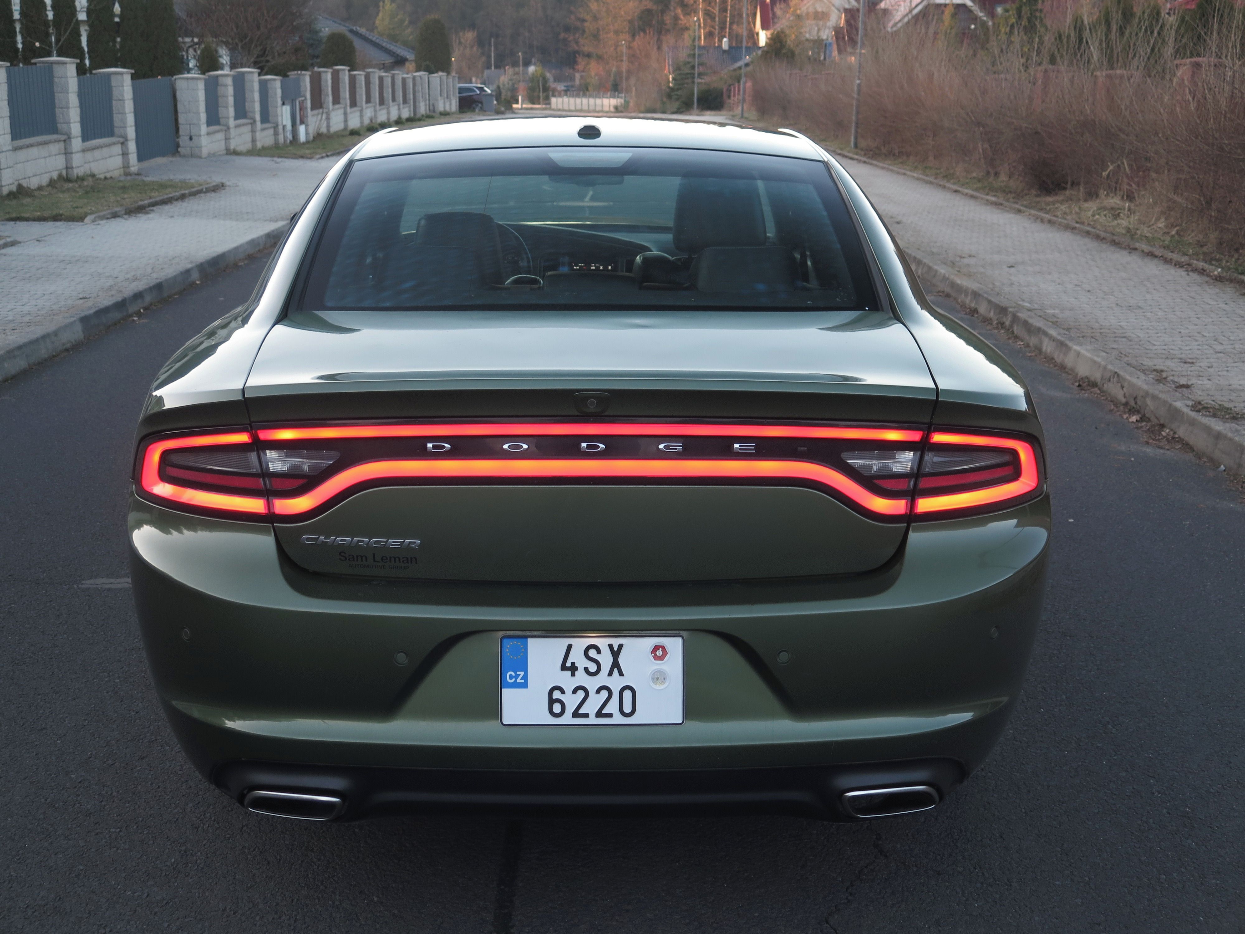 Dodge Charger, 3.6 V6 2020 - DPH - SRT vzhled - fotka 5