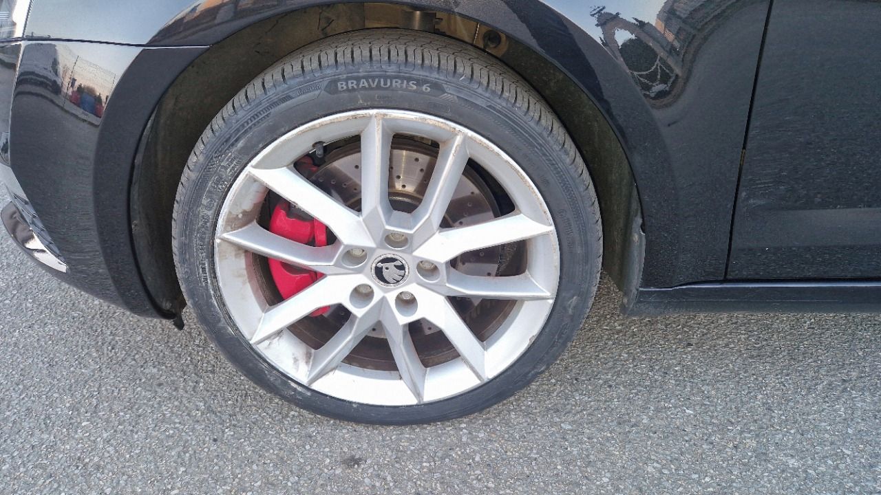 Škoda Octavia, 2,0 TDI RS Combi - fotka 5