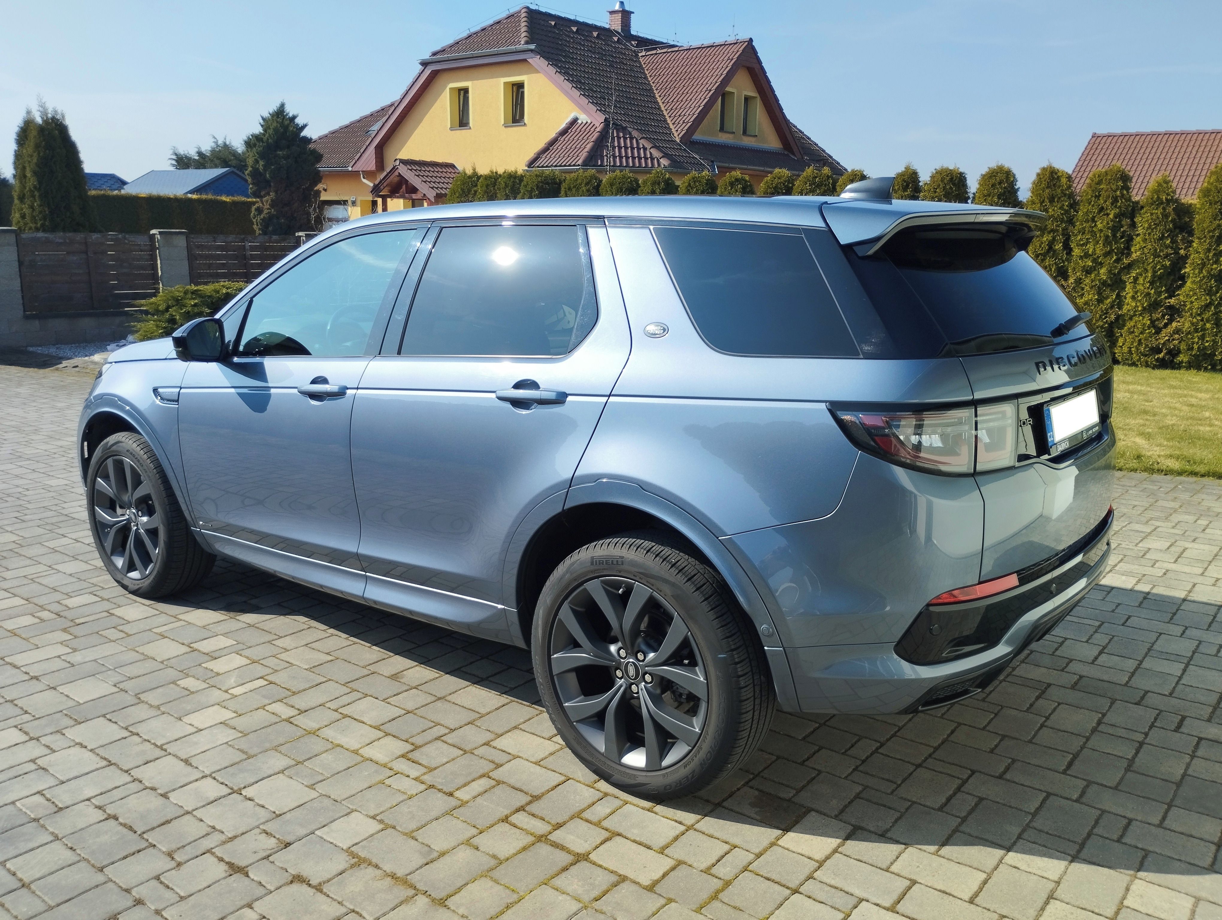 Land Rover Discovery Sport, 2.0 D165 4WD R-DYNAMIC - fotka 4