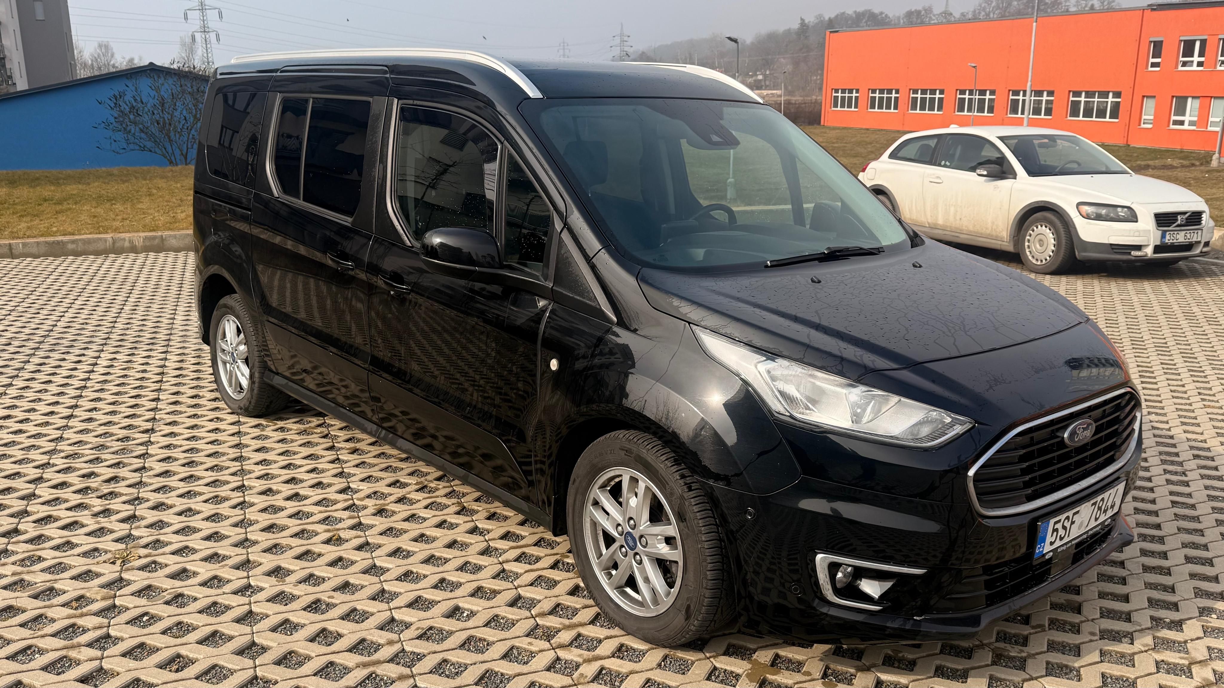 Ford Tourneo Connect, Titanium, 7 míst, 1.5TDCI 88kW