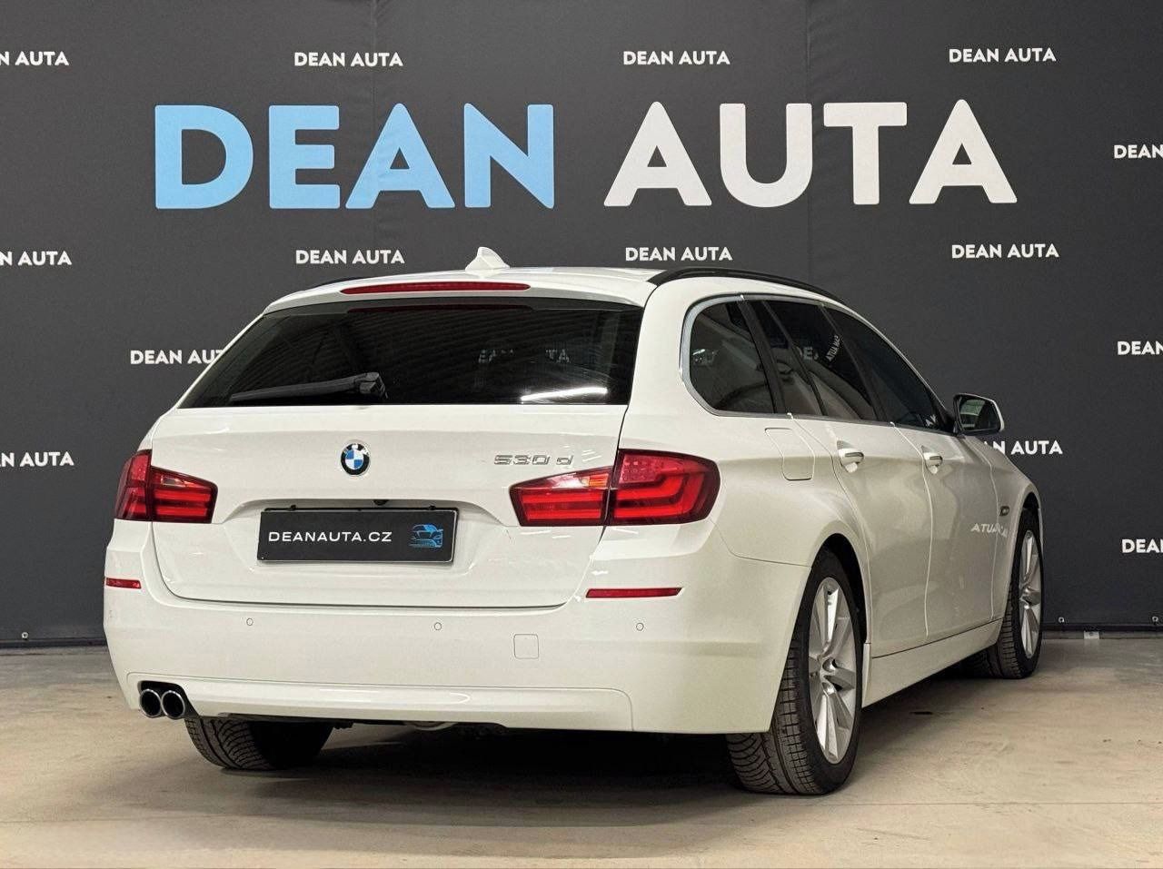 BMW Řada 5, 530d F11 Výbava Tážné - fotka 3