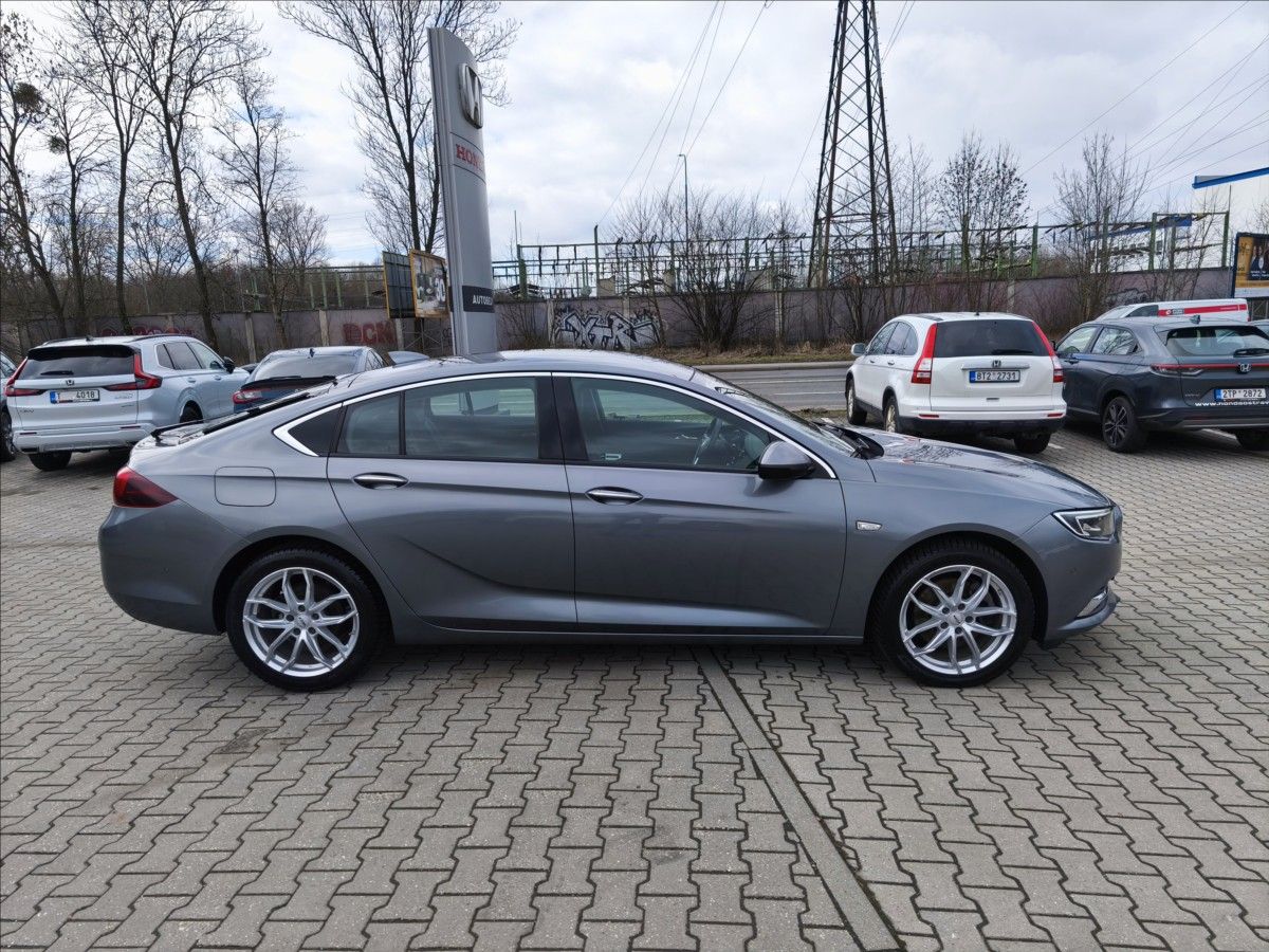 Opel Insignia, 2,0 TDCi Grand Sport 4x4, ČR - fotka 2