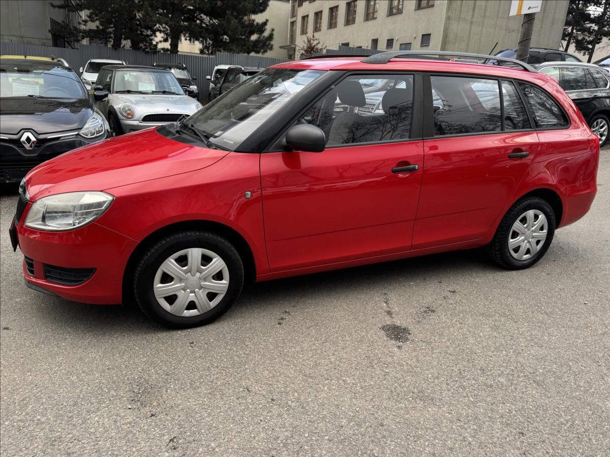 Škoda Fabia, 1,2 BEZ KOROZE+KLIMA TOP !! - fotka 4