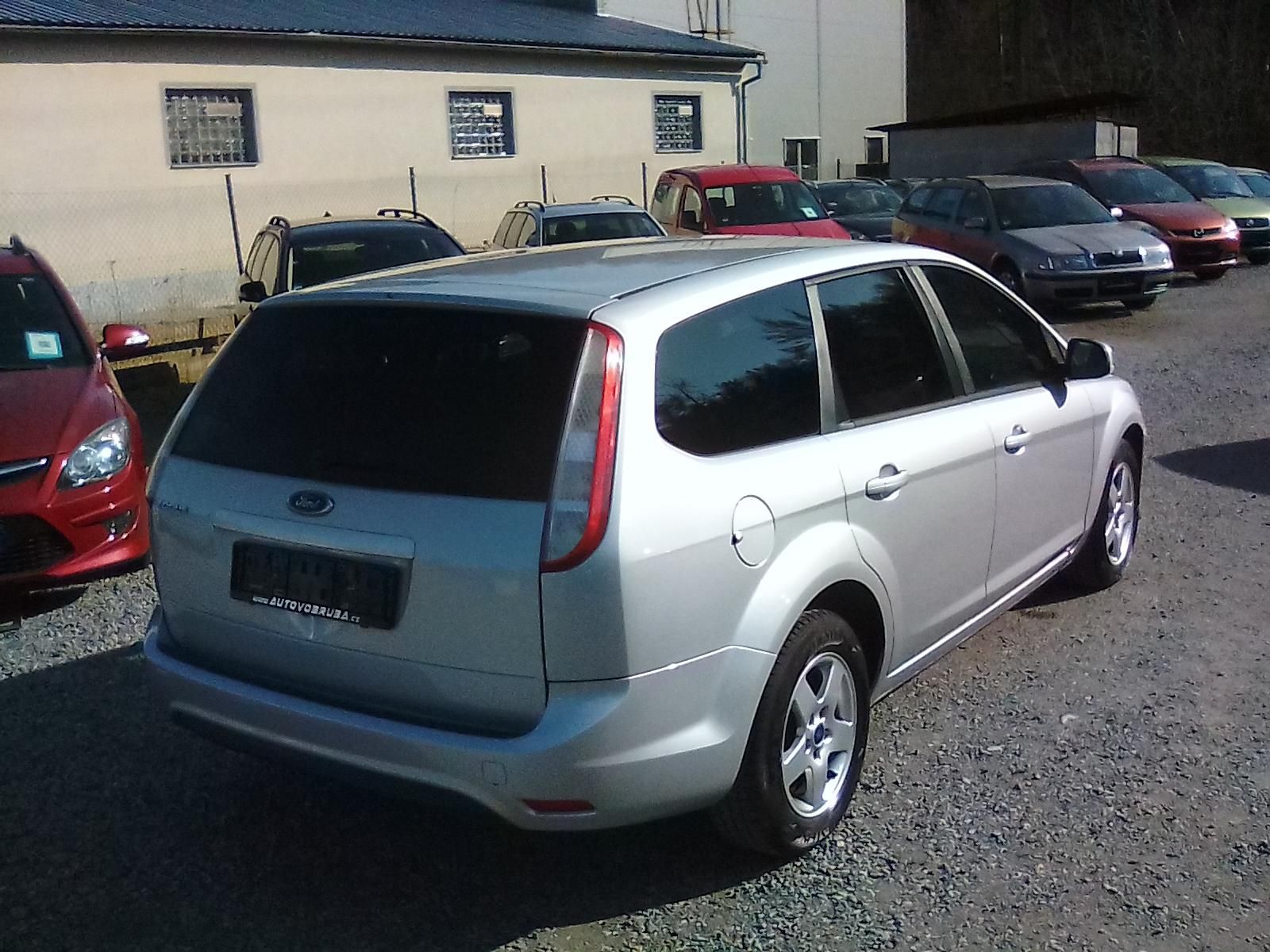 Ford Focus, 1.6i 16V, kombi, 2.majitel - fotka 5