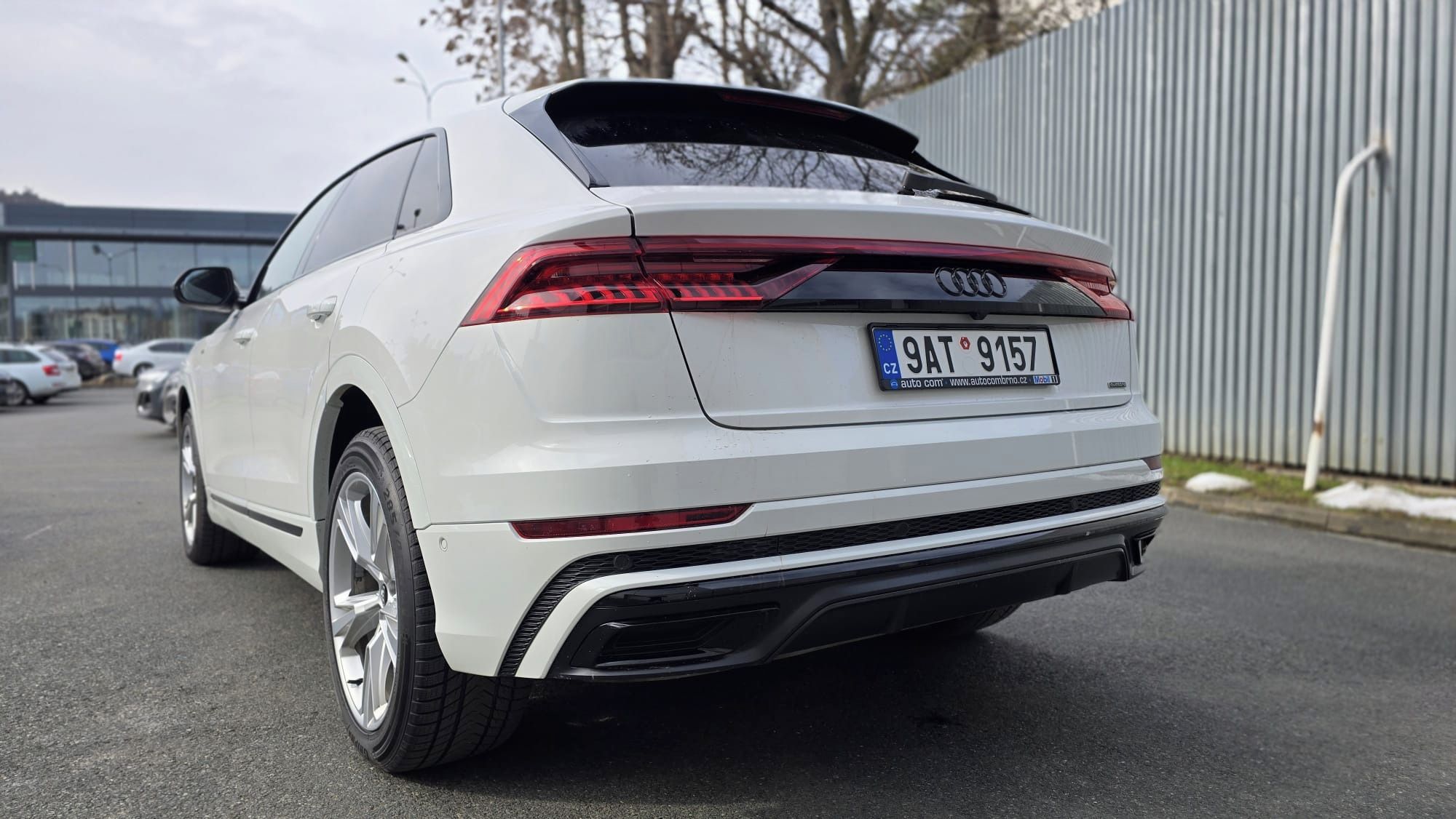 Audi Q8, 55 TFSI quattro S line - fotka 6