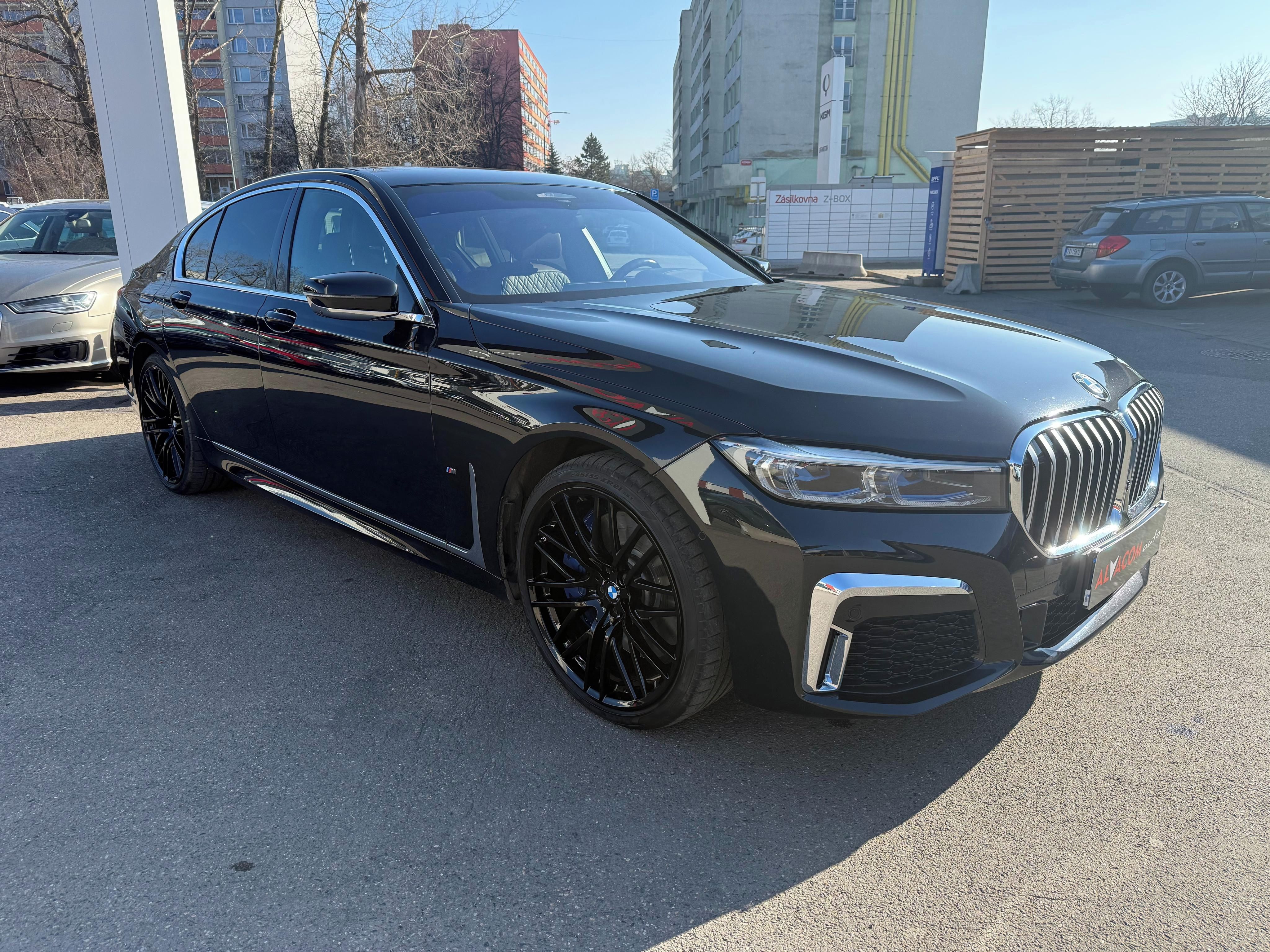 BMW Řada 7, 730D koupeno v ČR DPH - fotka 4