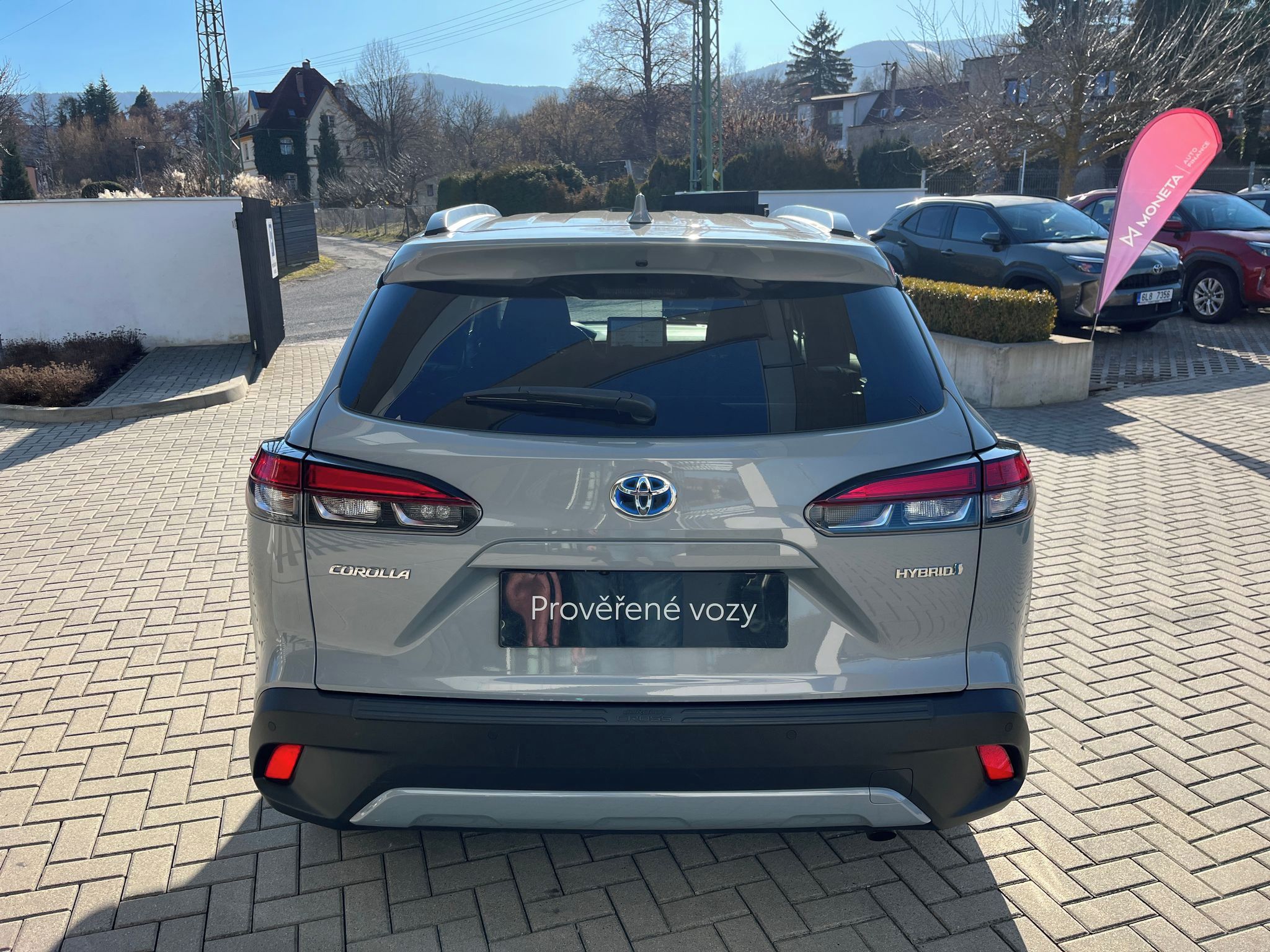 Toyota Corolla Cross, 2.0 Hybrid eCVT 4x4 Style Tech - fotka 5