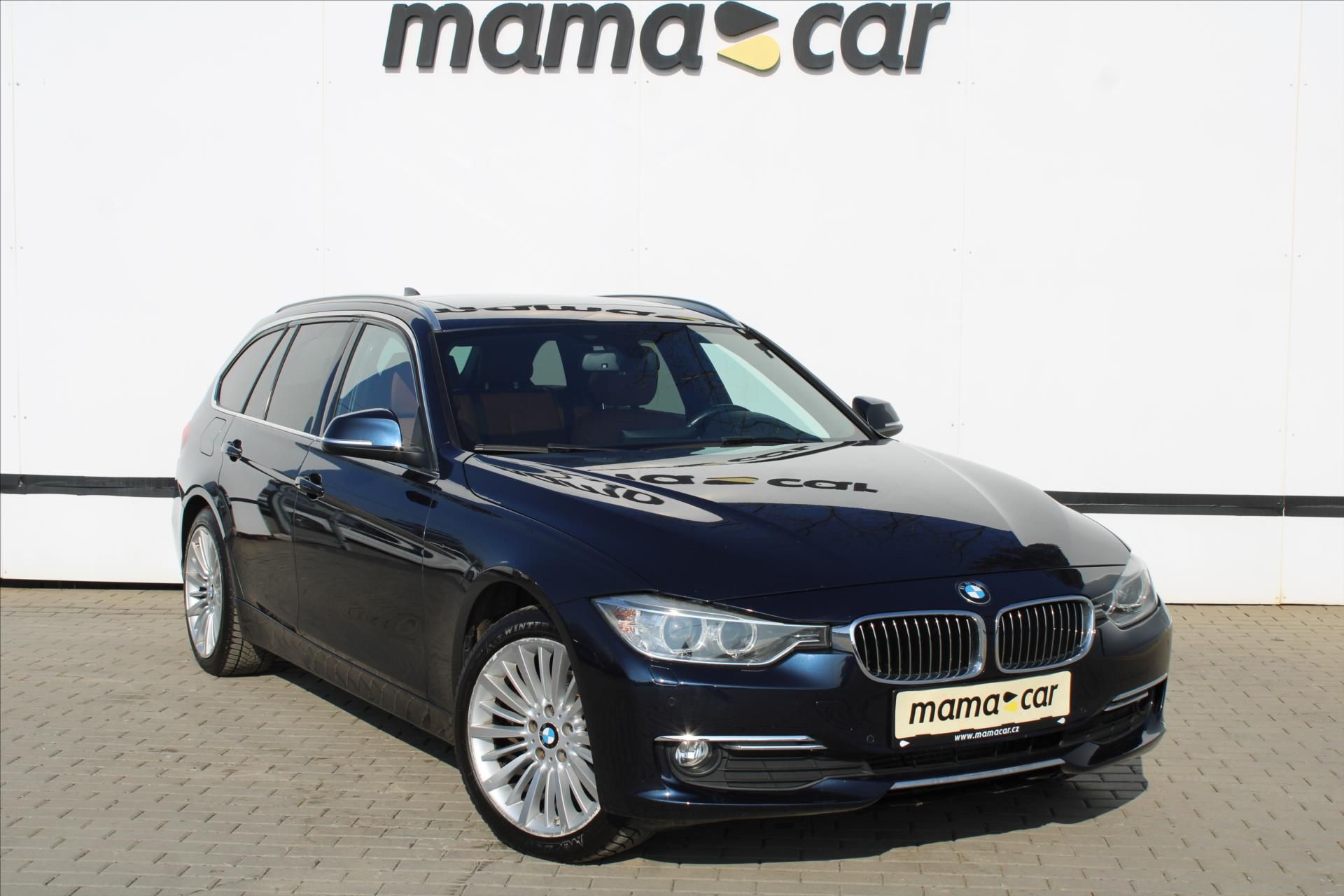 BMW Řada 3, 320d xDrive NAVI KŮŽE PANORAMA