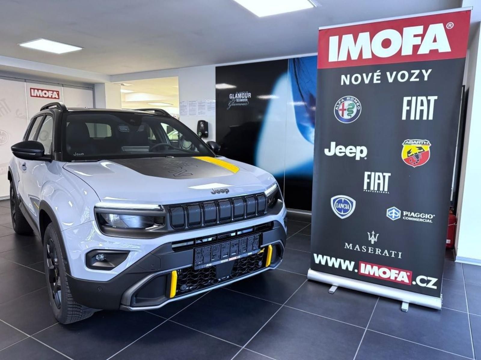 Jeep Avenger, 1.2 T e-hybrid AT 145k 4xe - fotka 2