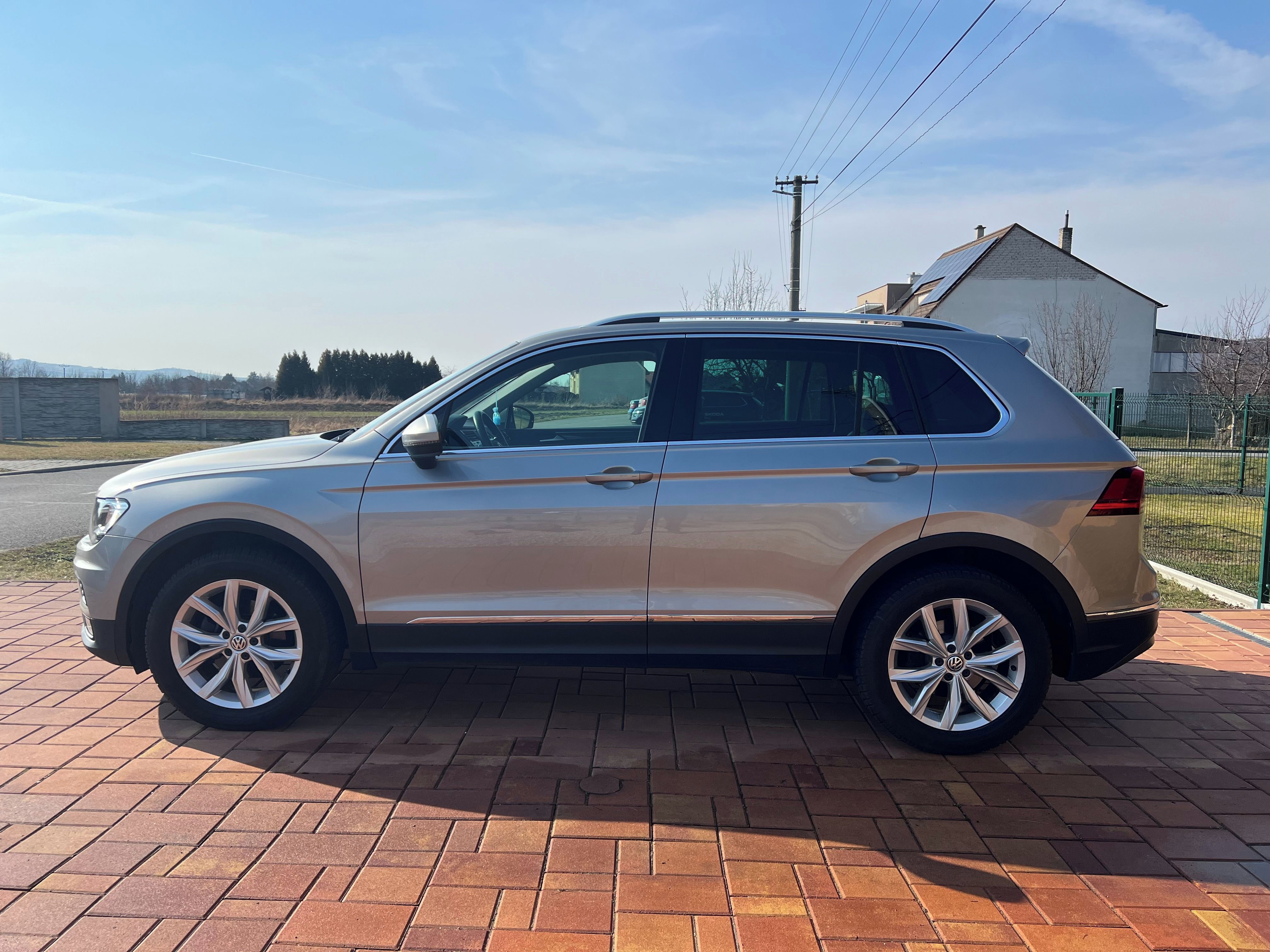 Volkswagen Tiguan, W Tiguan 2,0 TDi 4x4 - fotka 4