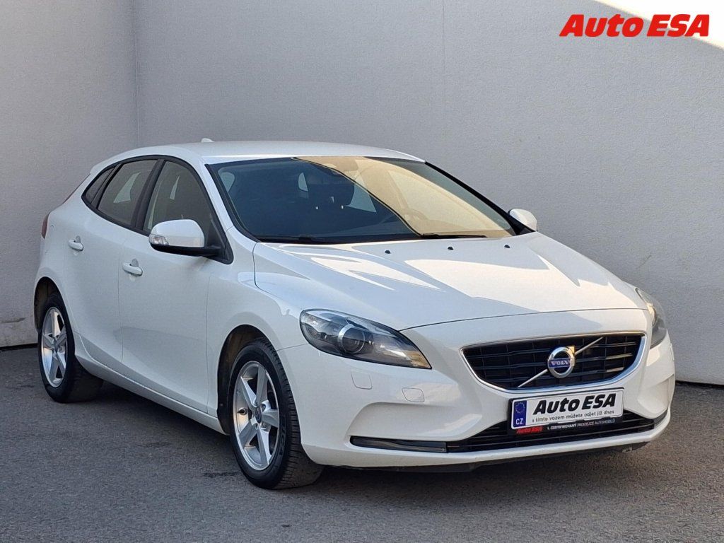 Volvo V40, 1.6 D2,Navi,bixen