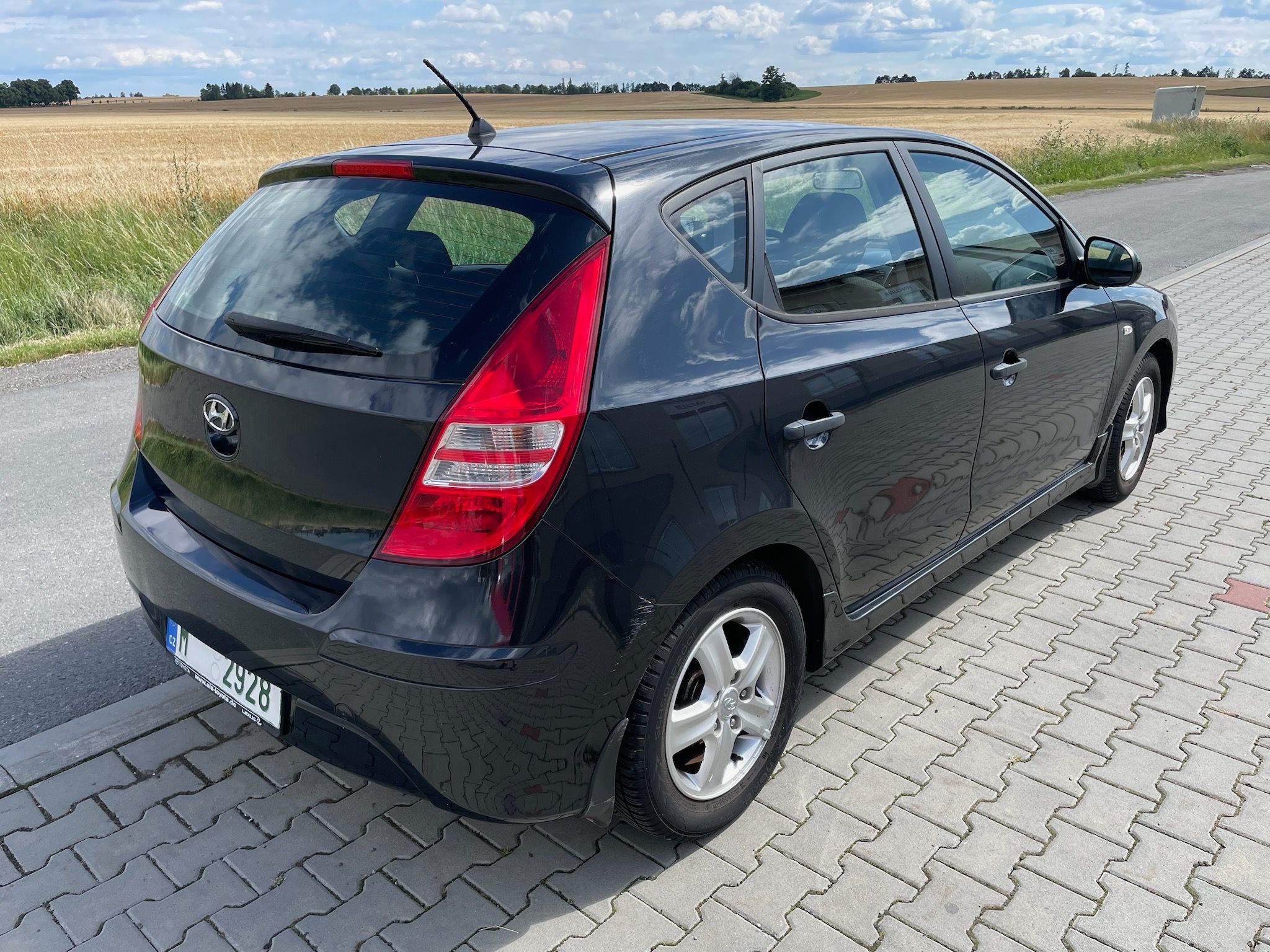 Hyundai i30, 1,4i 80kw servisní kniha - fotka 5