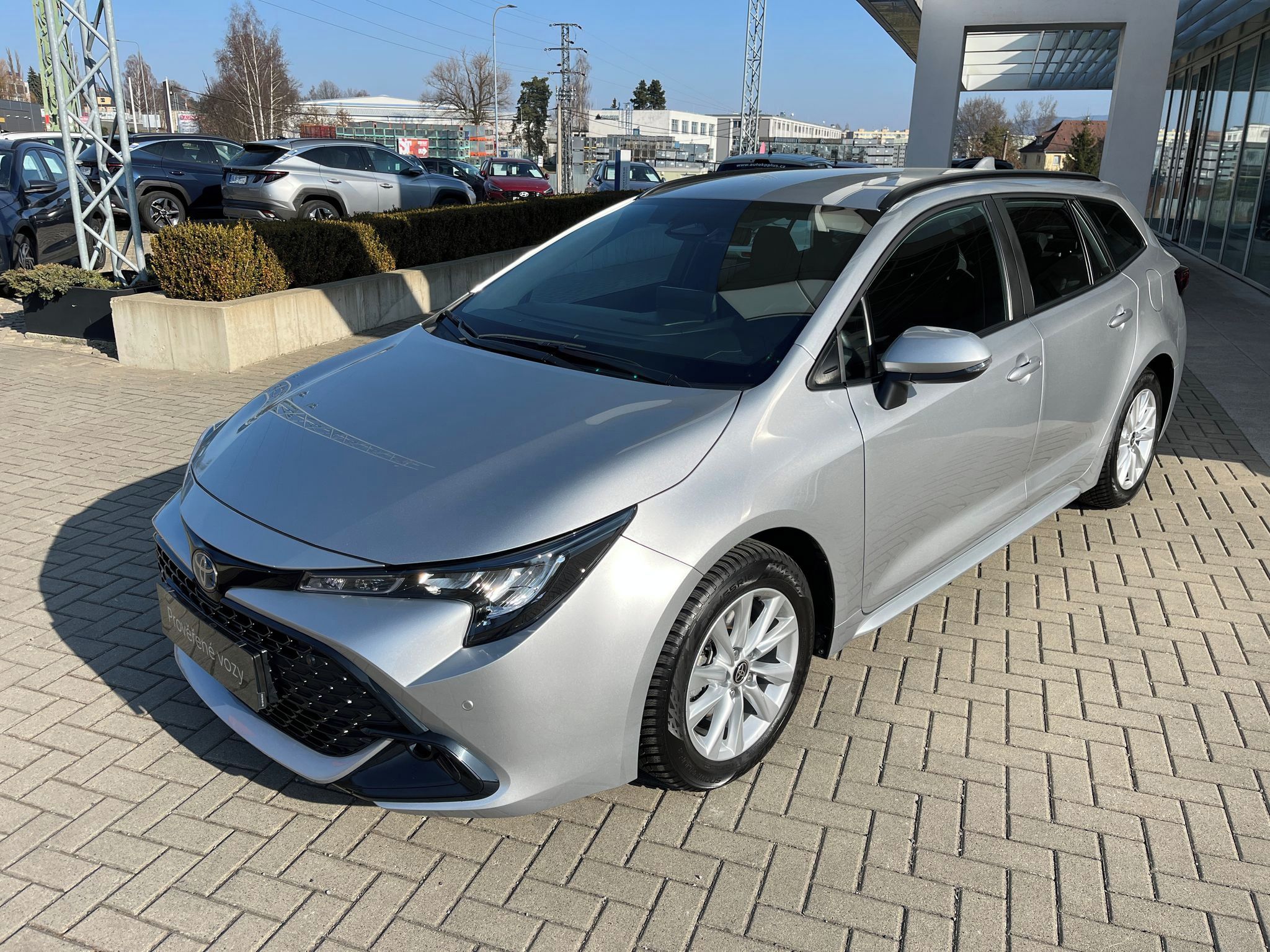 Toyota Corolla, 1.8 Hybrid Comfort Tech TS - fotka 2