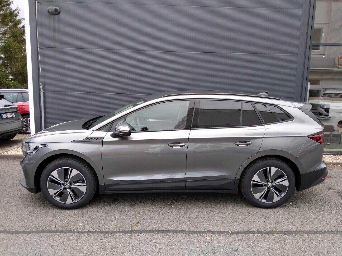 Škoda Enyaq, 50 Tour 55 kWh 125 kW - fotka 2