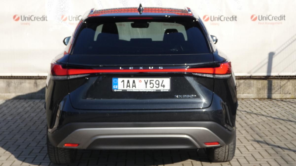 Lexus RX 350h, 2.5 HEV 4x4 E-Four e-CVT Comfo - fotka 4