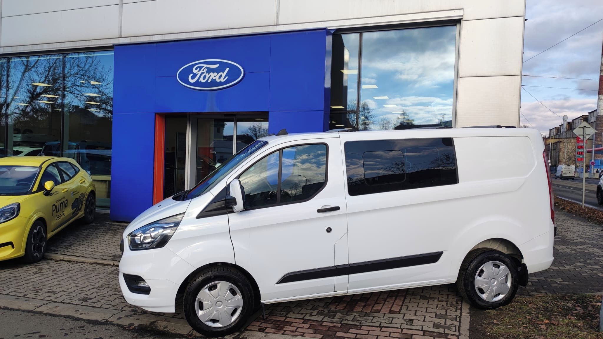Ford Transit Custom, Transit Custom,aut,5 míst,ČR