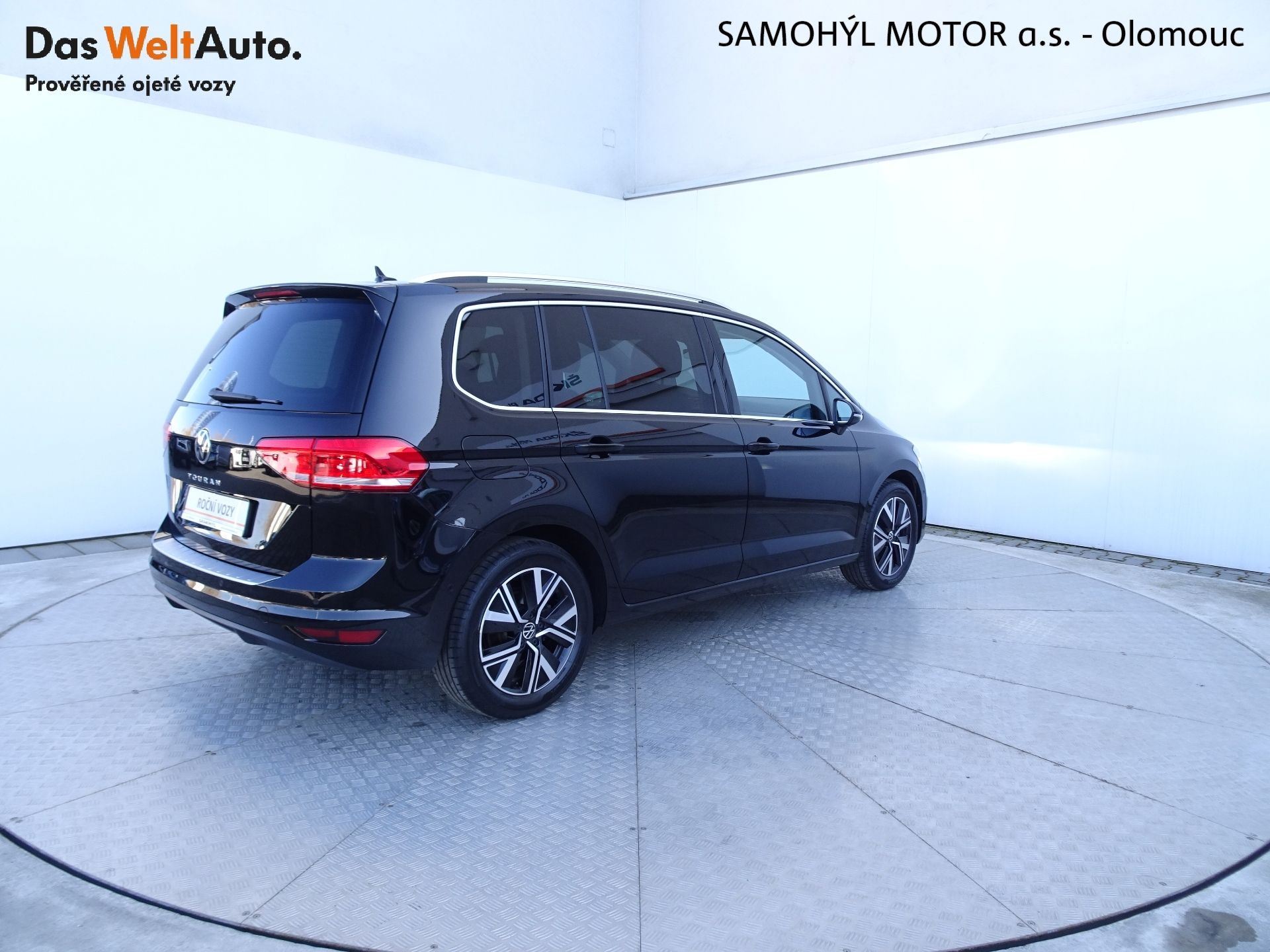 Volkswagen Touran, 1.5TSI BMT DSG People - fotka 2