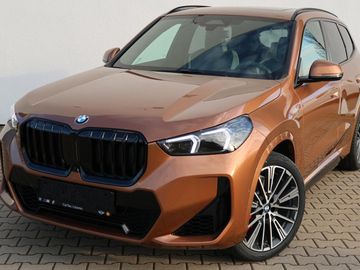 xDrive23i