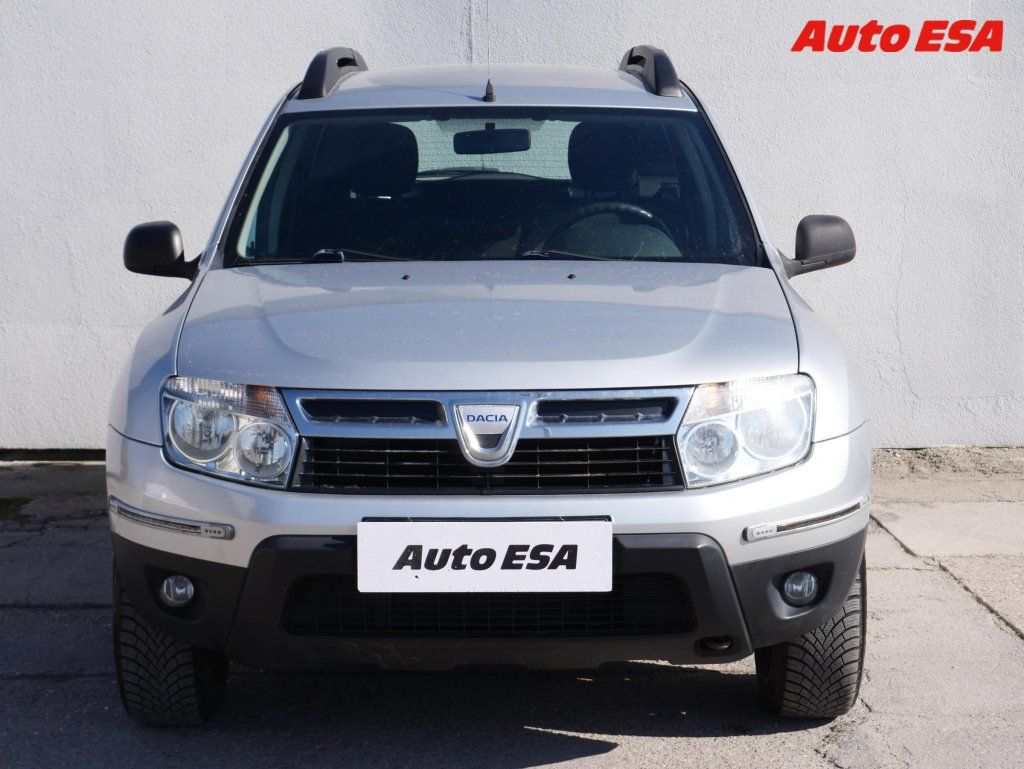 Dacia Duster, 1.6i,1.maj,AC,tažné - fotka 2
