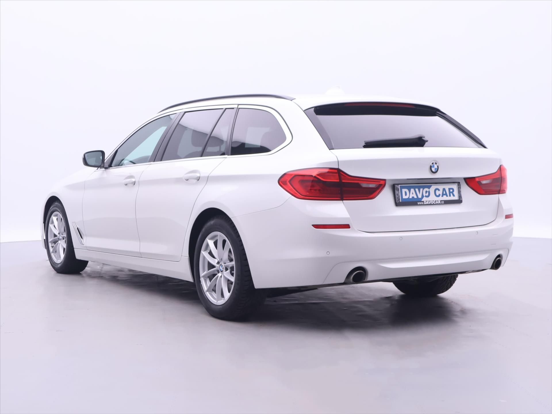 BMW Řada 5, 2,0 525d 170kW Aut. Navi LED - fotka 5