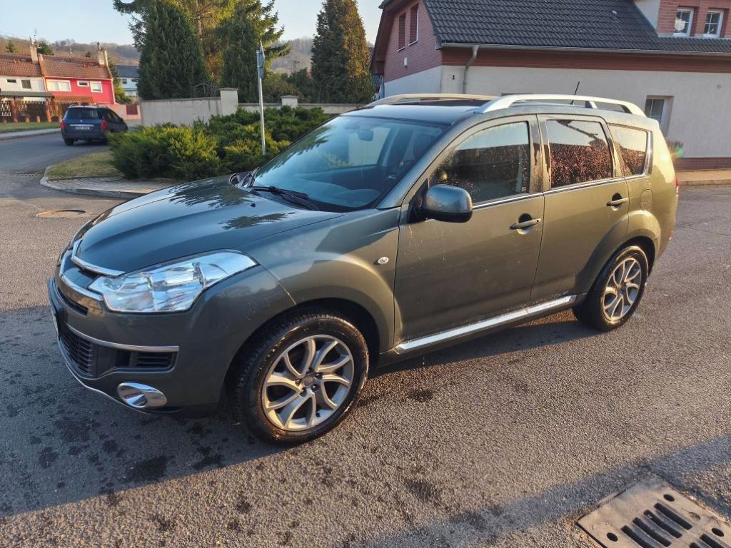 Citroën C-Crosser, EXCLUSIVE+SAT NAVI+ZÁRUKA KM - fotka 3