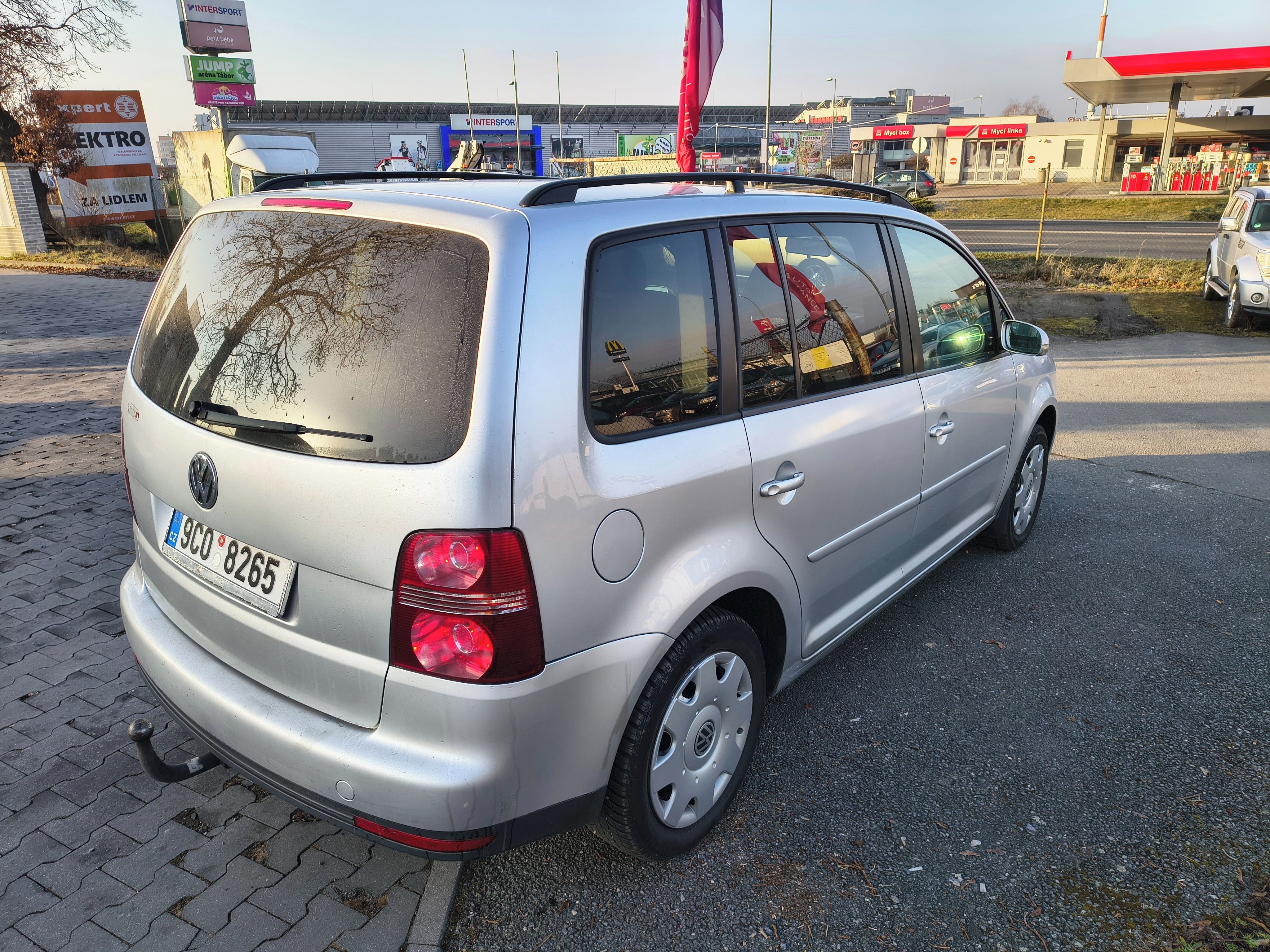 Volkswagen Touran, 1,9 TDi - nová STK - fotka 4