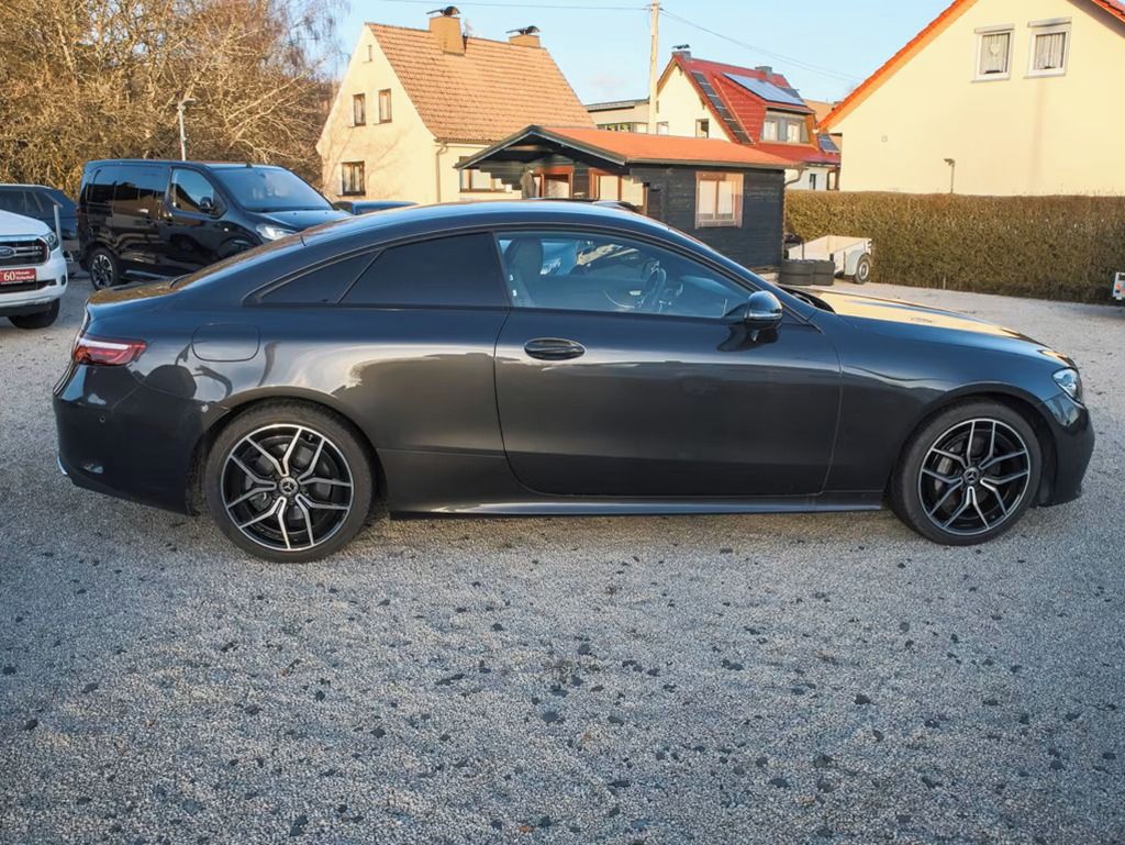 Mercedes-Benz Třídy E, E400d, 4Matic AMG-paket - fotka 3