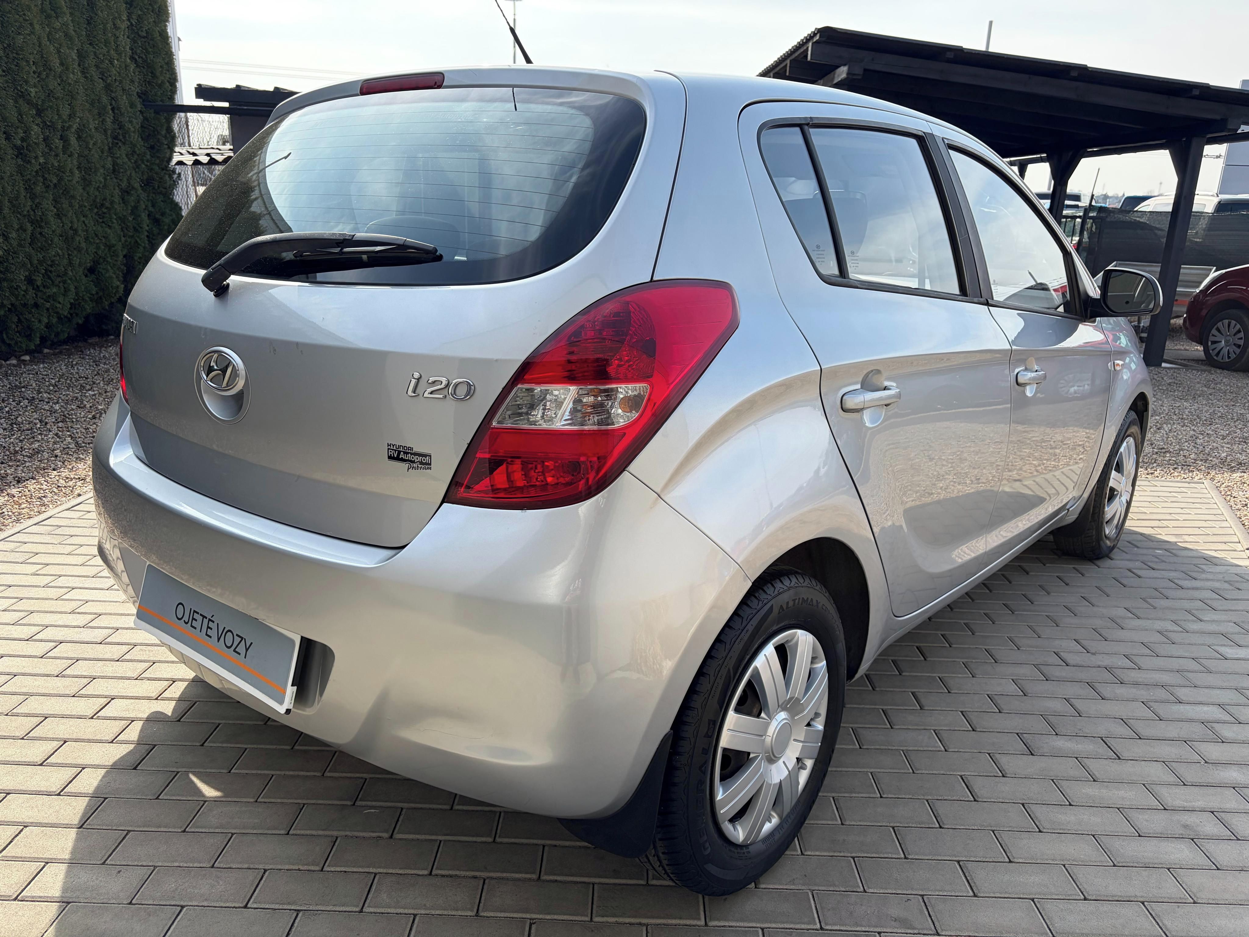 Hyundai i20, 1.2i 57KW, Nové ROZVODY - fotka 4