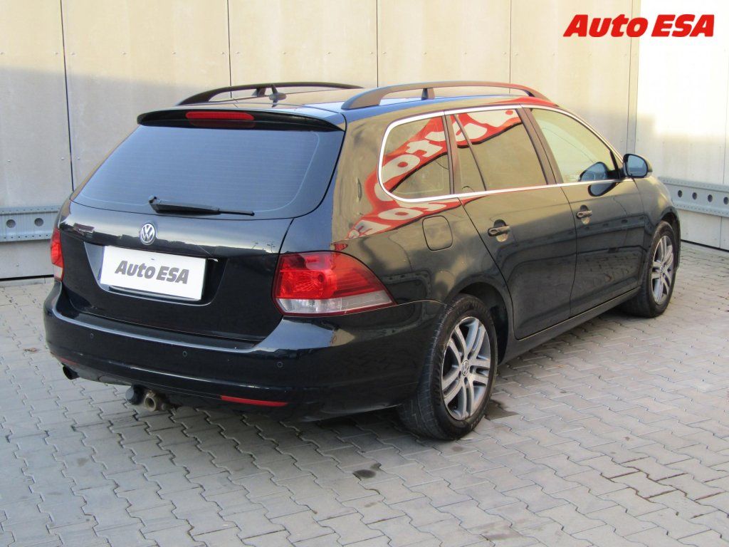 Volkswagen Golf, 1.6 TDi,Highline,TZ - fotka 4