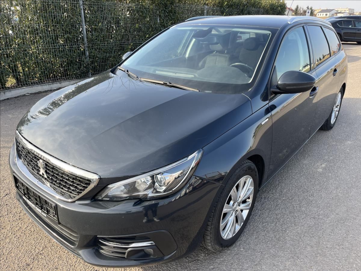 Peugeot 308, 1,5 HDi STYLE KLIMA TAŽNÉ ALU