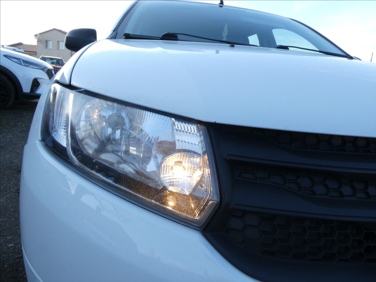 Dacia Sandero, 1,2 16V 55kW Access, KLIMA - fotka 5