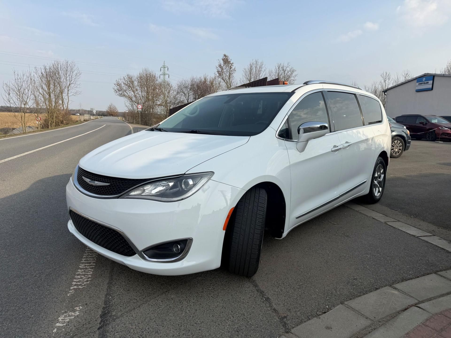 Chrysler Pacifica, 3,6 RU Panorama Limited 2018 - fotka 2