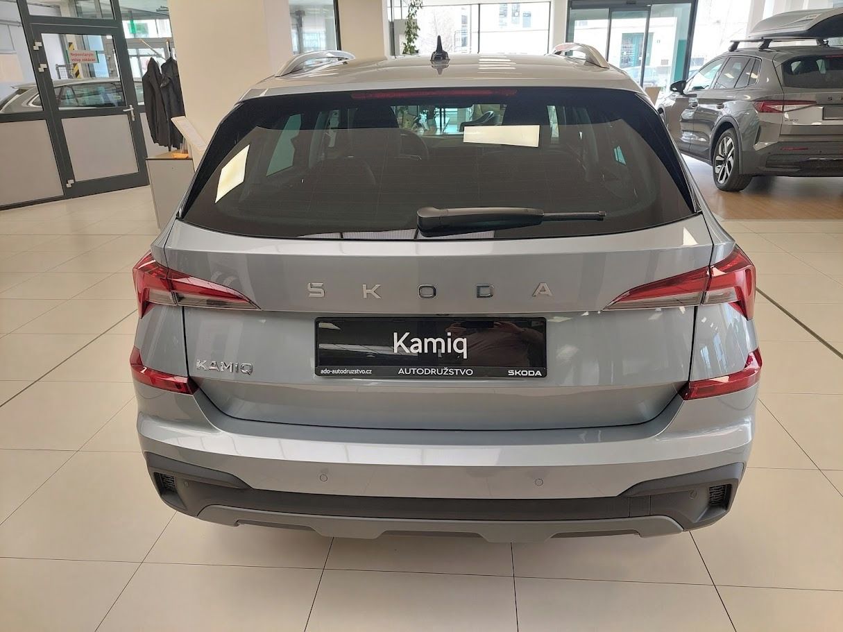 Škoda Kamiq, Top Selection 1,0TSI 85kW AT - fotka 5