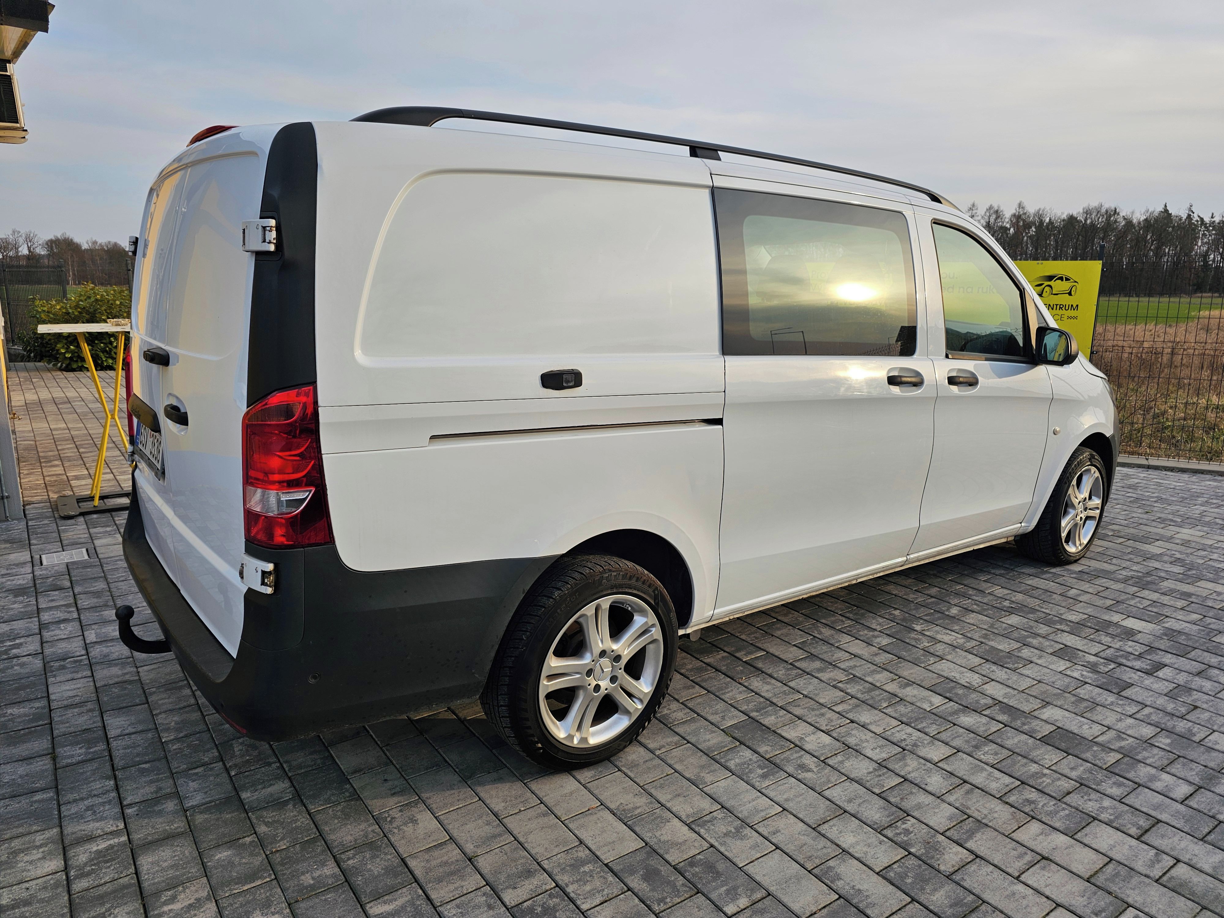 Mercedes-Benz Vito, 114 CDI K MIX, 6 míst - fotka 5