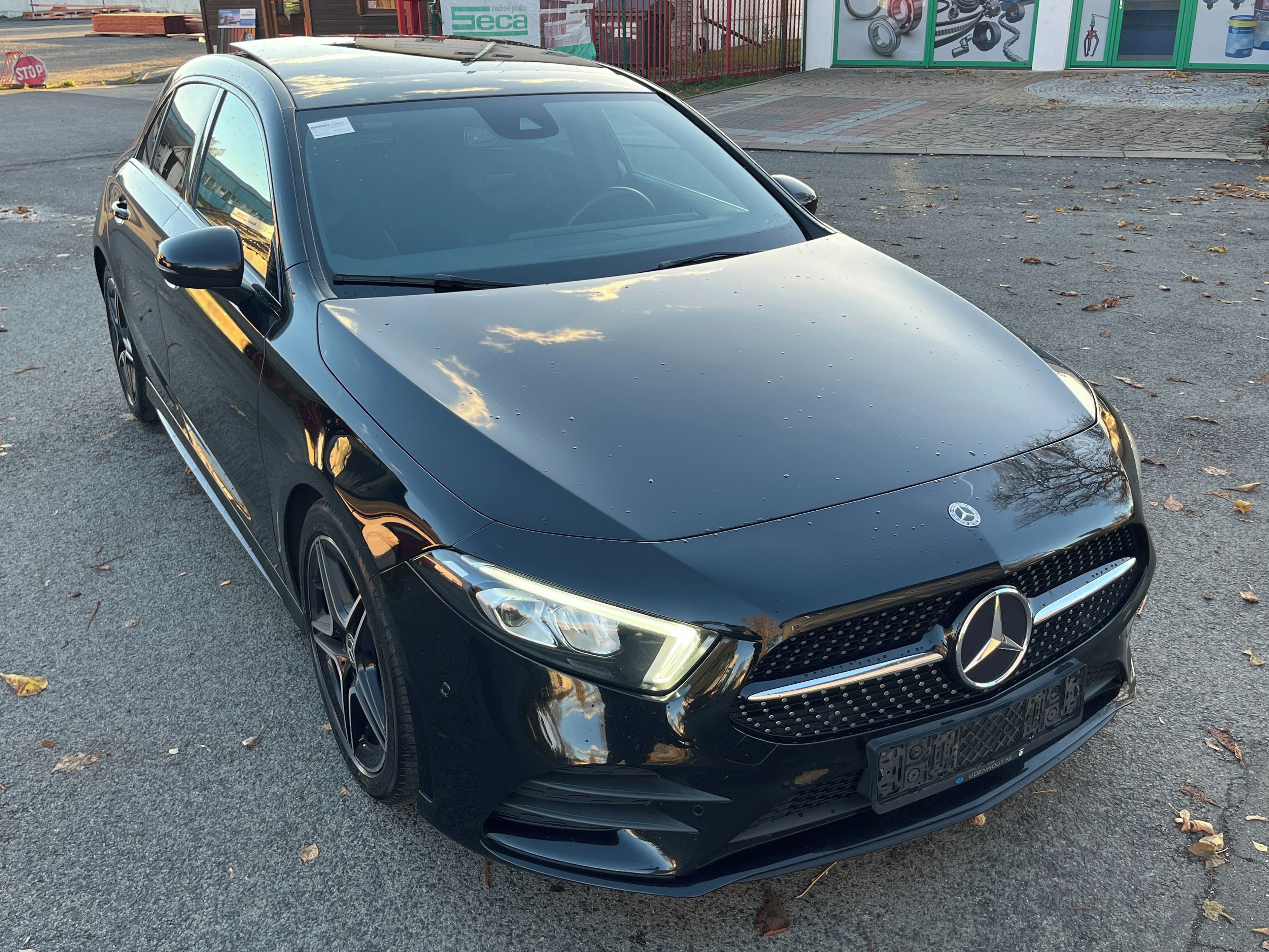 Mercedes-Benz Třídy A, AMG Line - fotka 3