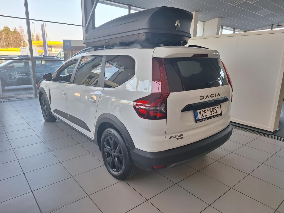 Dacia Jogger, 1,6 HYBRID 140 7 míst  Extreme - fotka 3