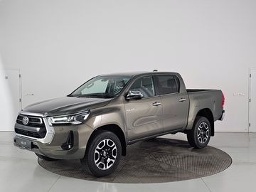 DoubleCab 2.8D 6AT Executive