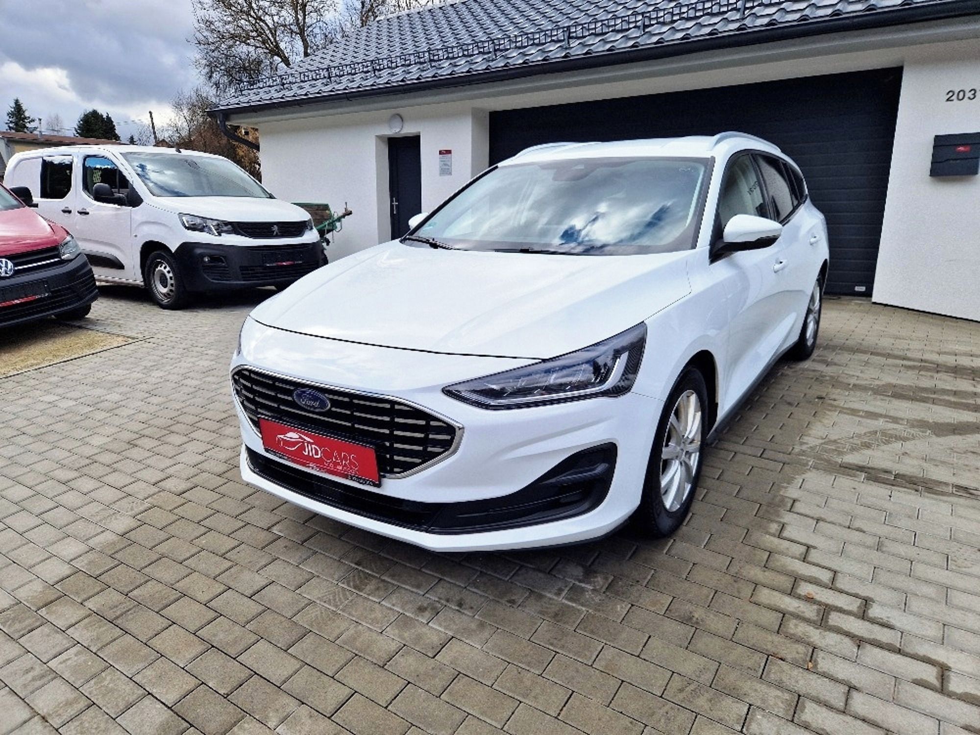 Ford Focus, 1.5 TDCi (88 kW), TITANIUM - fotka 2